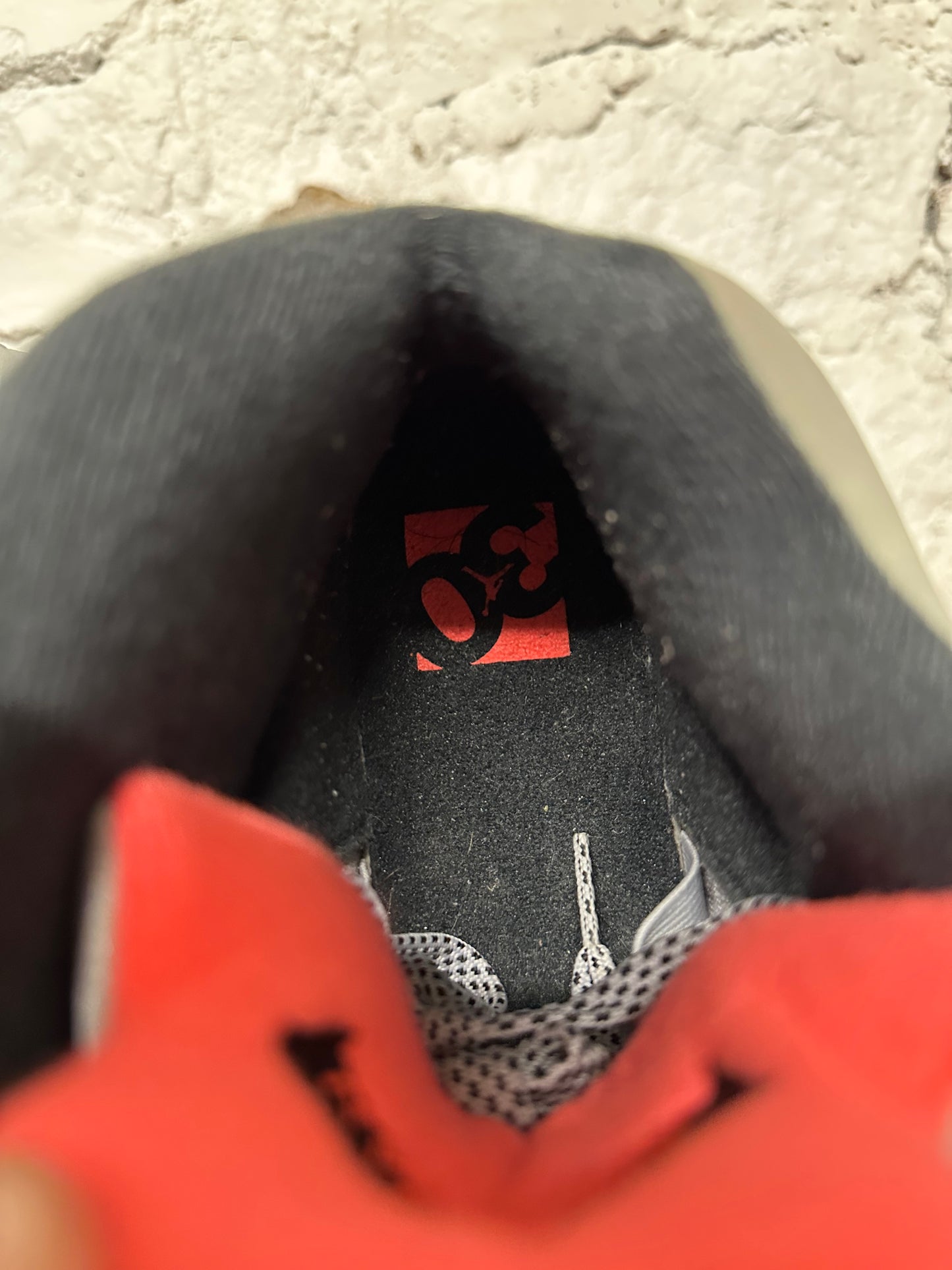 Air Jordan 5 Hot Lava Sz 8Y