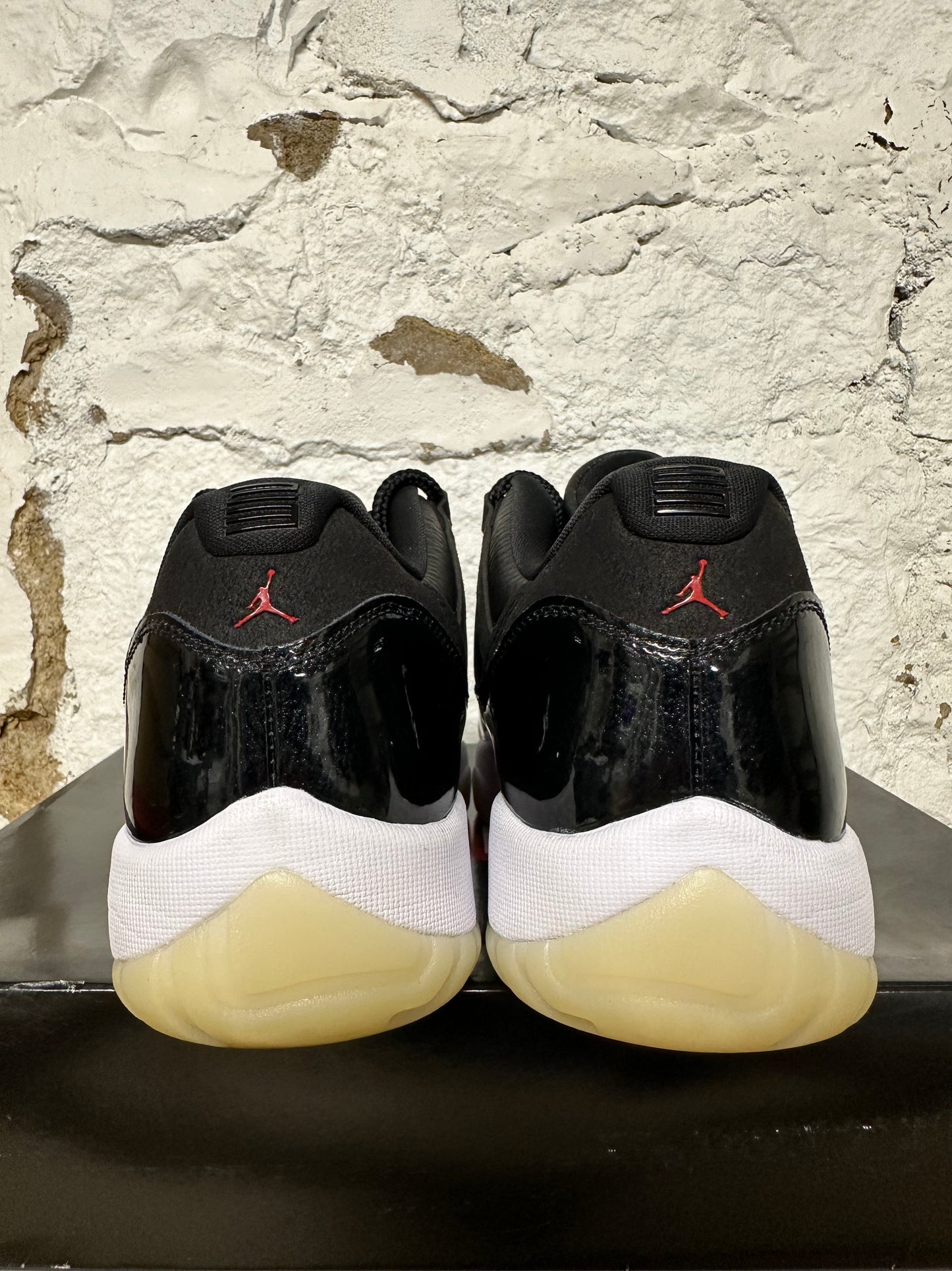 Air Jordan 11 Low 72-10 Sz 12