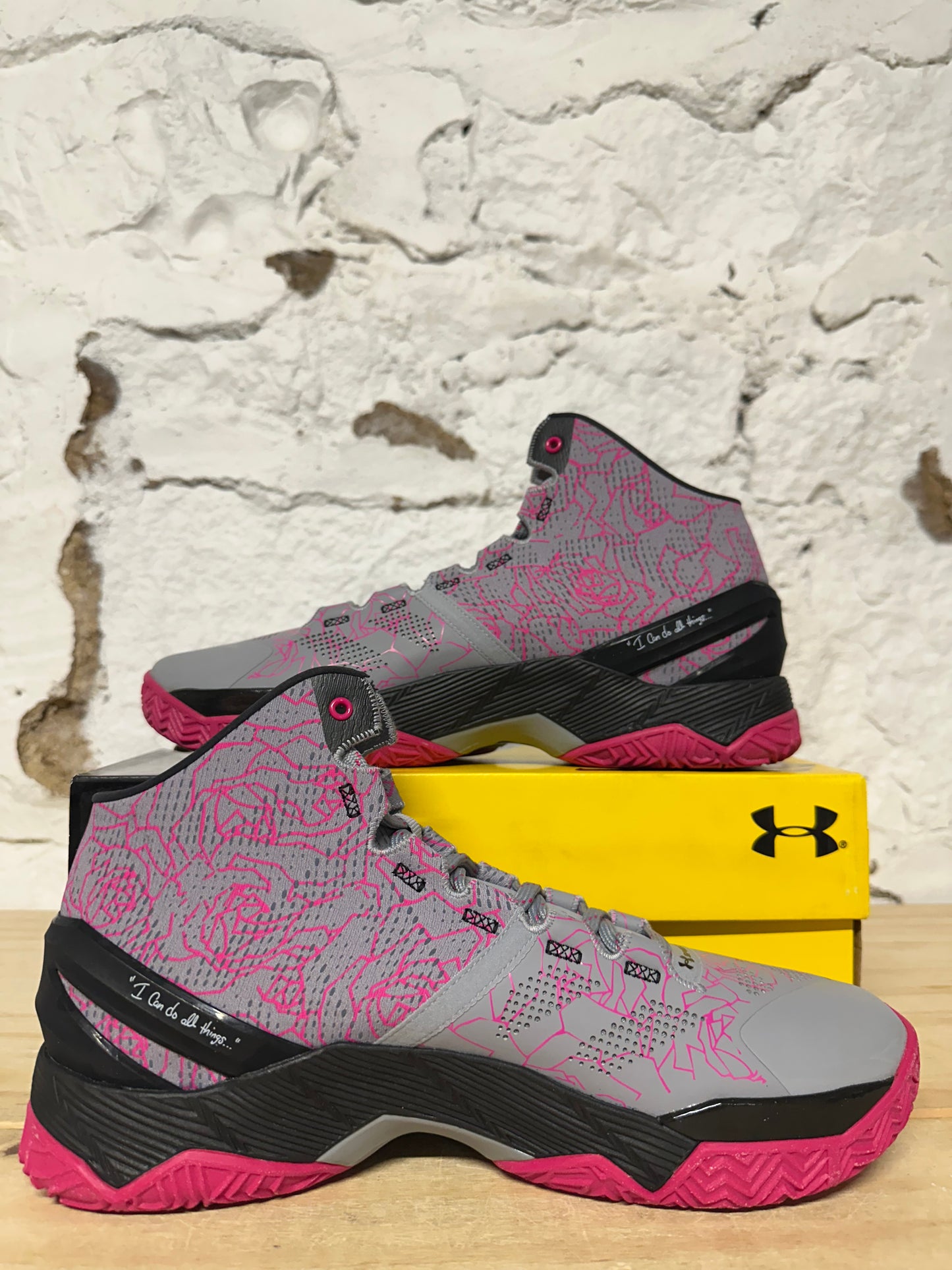 Under Armour Curry 2 Mothers Day Sz 10 DS