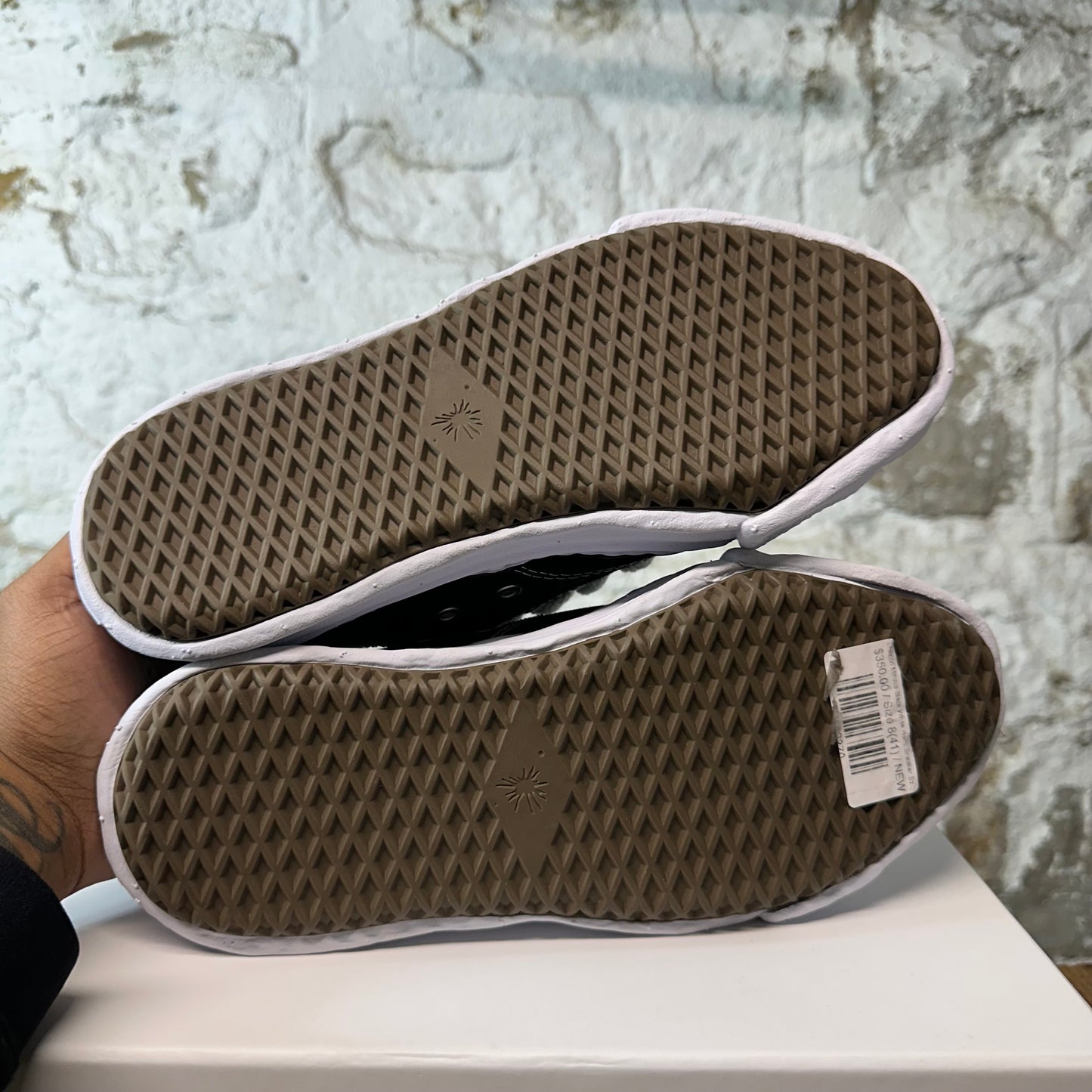 Maison Mihara Black White Sneaker Sz 8 (41) (Mismatched)