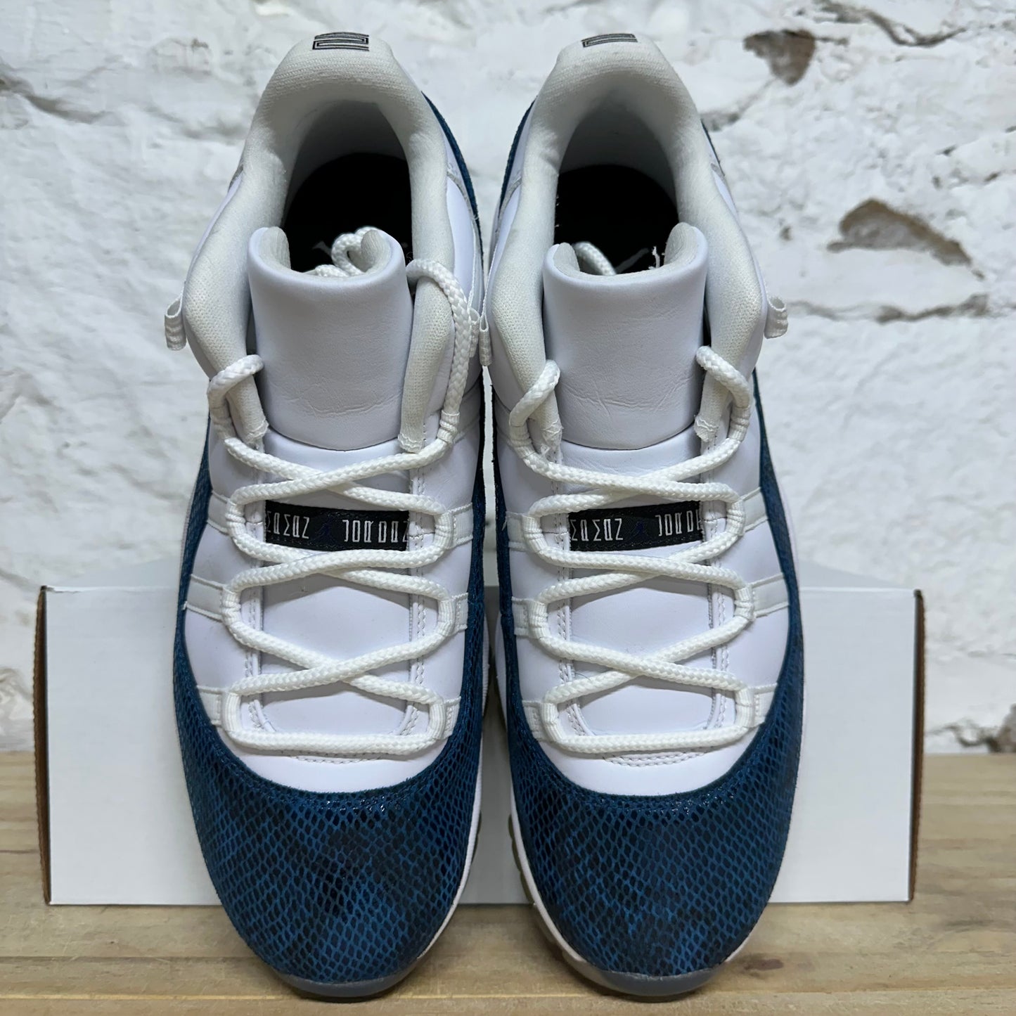 Air Jordan 11 Low Navy Snakeskin Sz 12