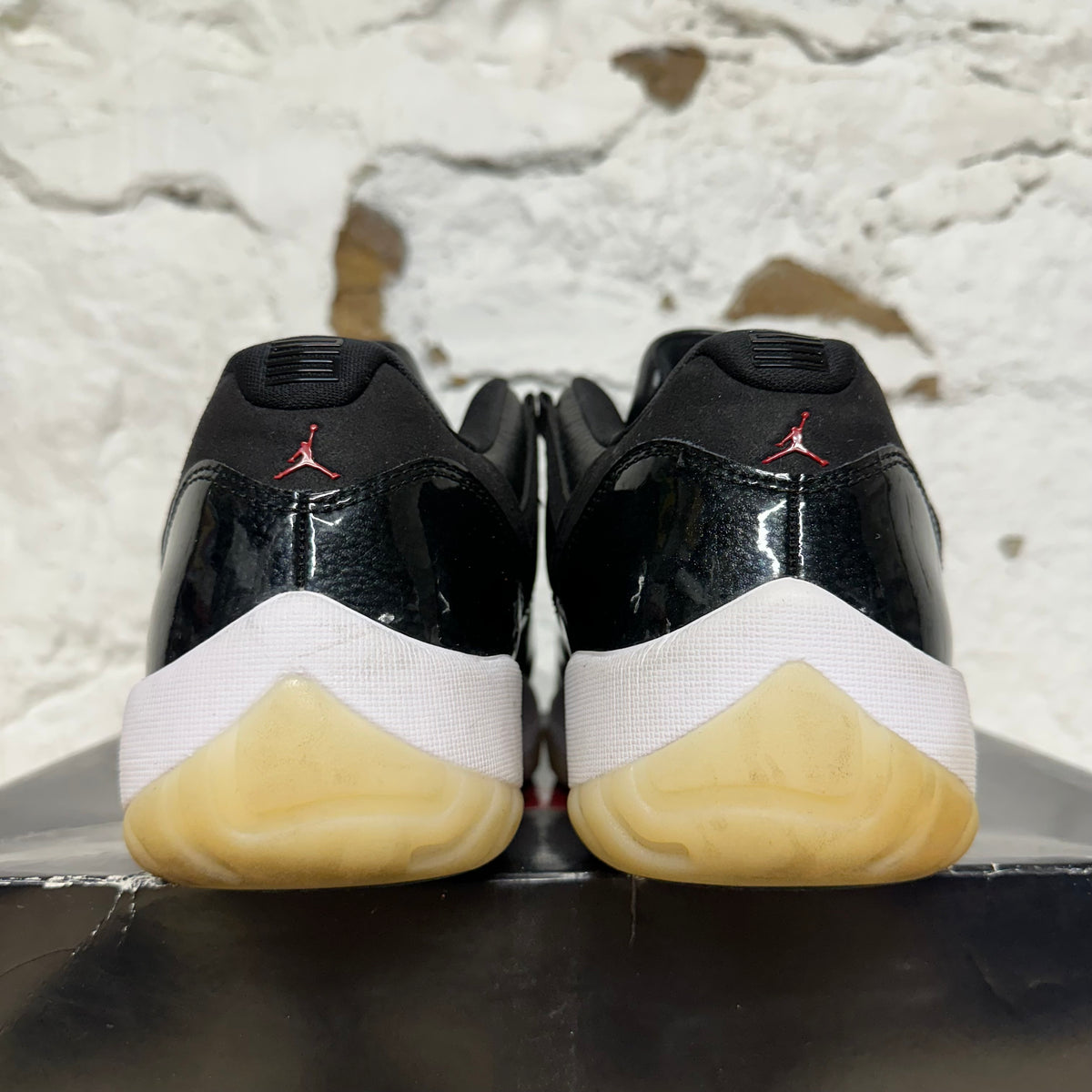 Air Jordan 11 Low 72-10 Sz 11.5