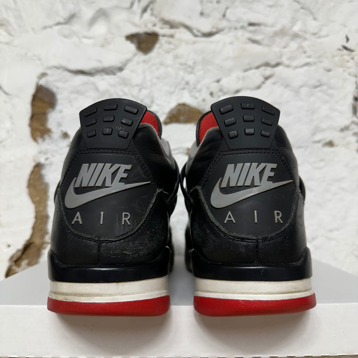 Air Jordan 4 Bred Reimagined Sz 9.5