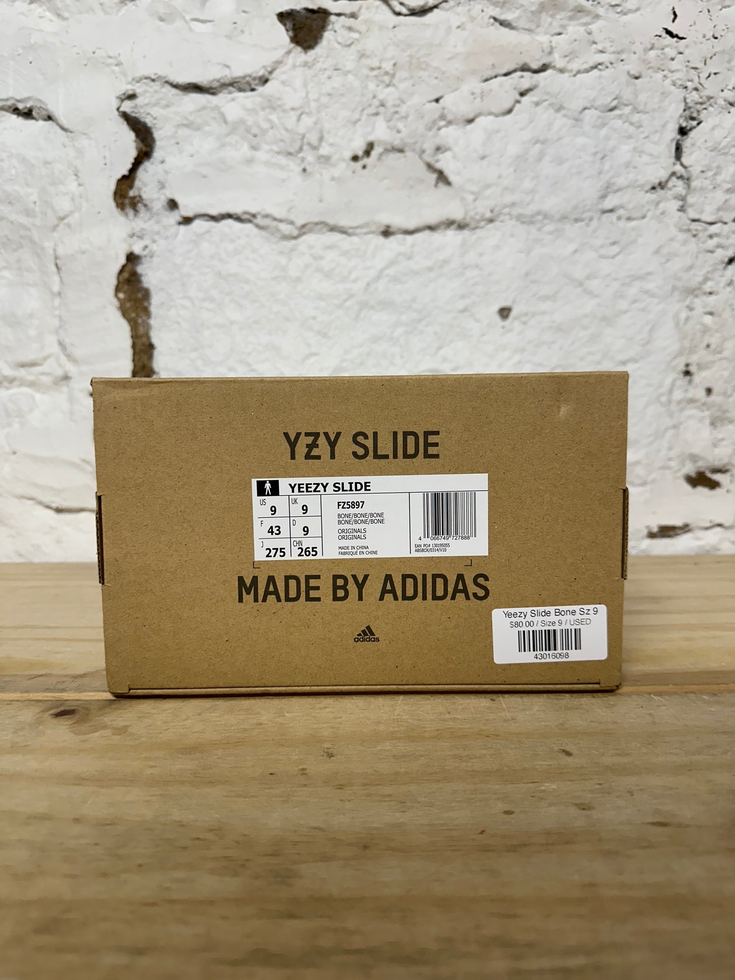 Yeezy Slide Bone Sz 9