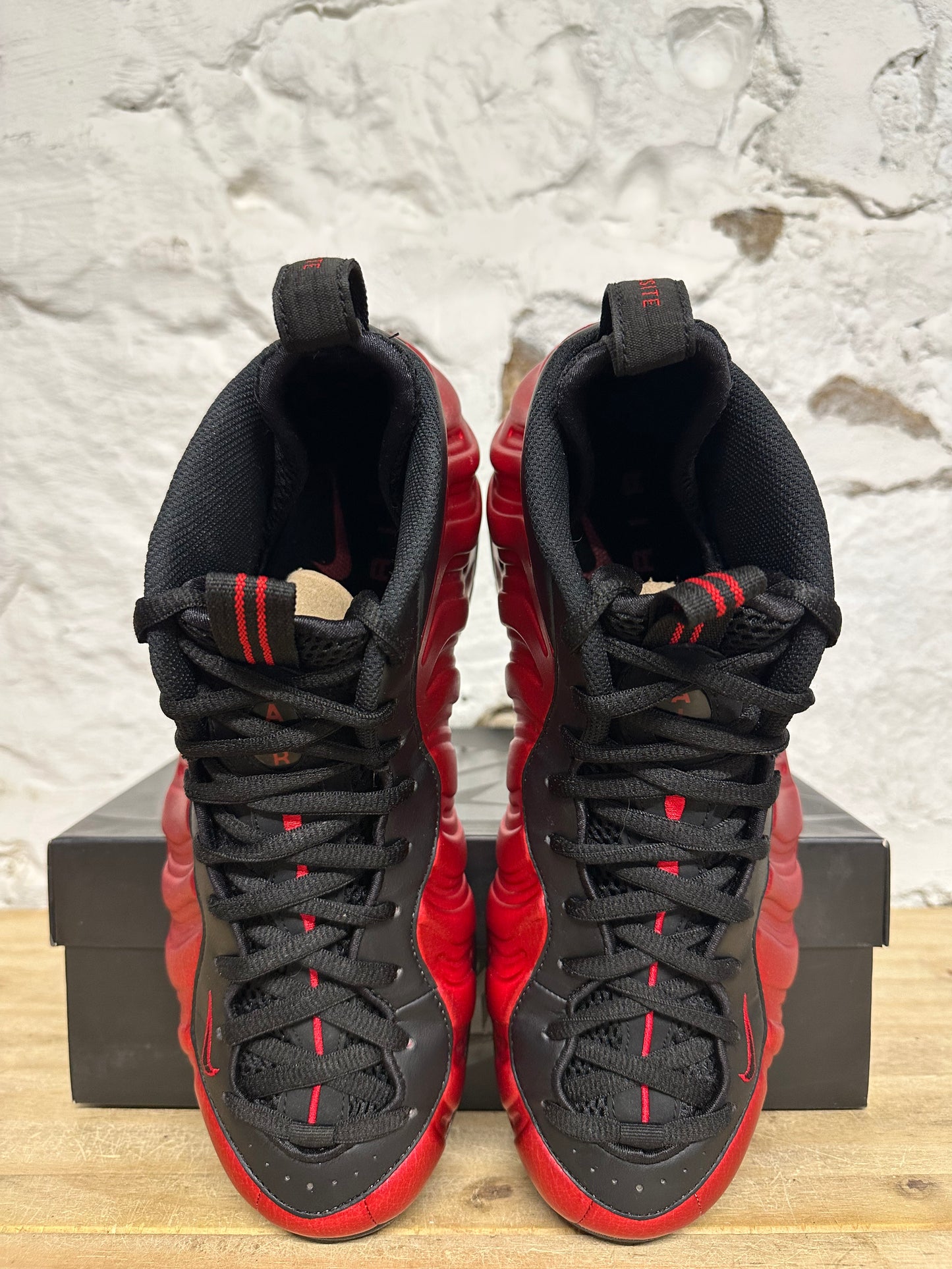 Nike Air Foamposite Pro University Red Sz 11