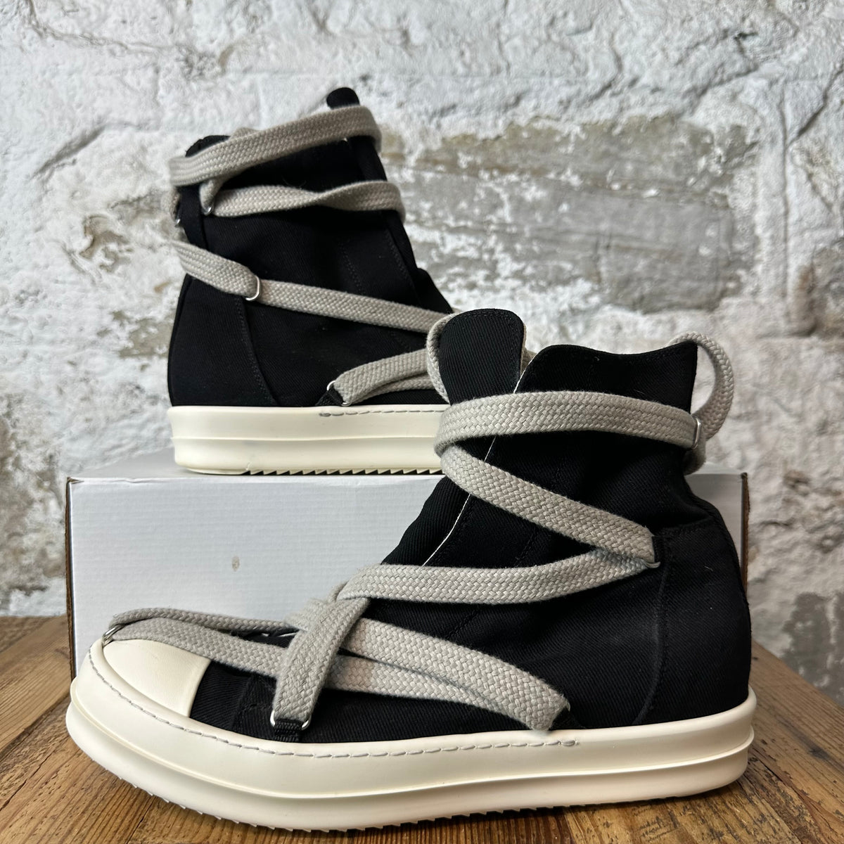 Rick Owens High Jumbo Lace Hexa Sneaker Sz 11 (44)