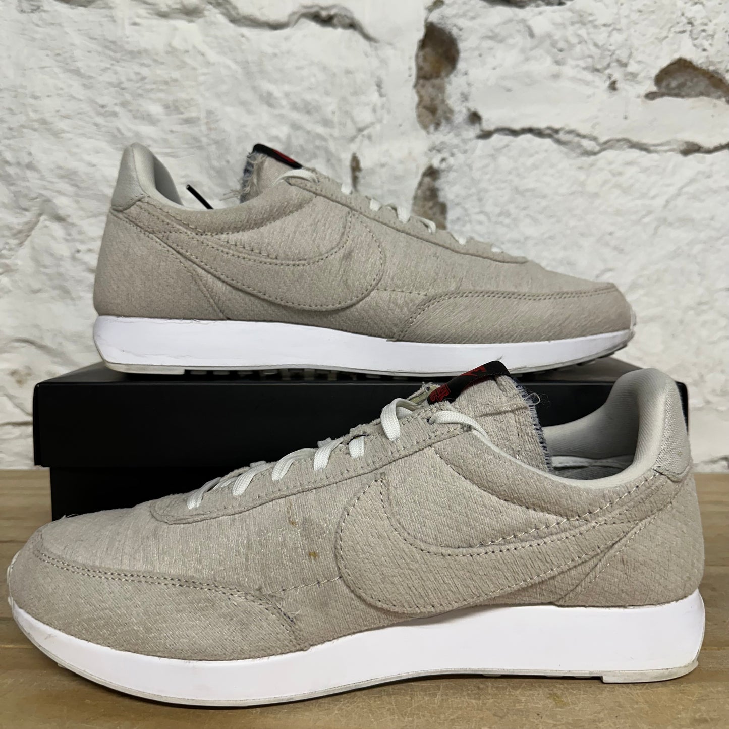 Nike x Stranger Things Air Tailwind 79 Sail Upside Down Sz 12