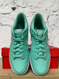 Nike Dunk Low Emerald Rise Sz 6.5Y