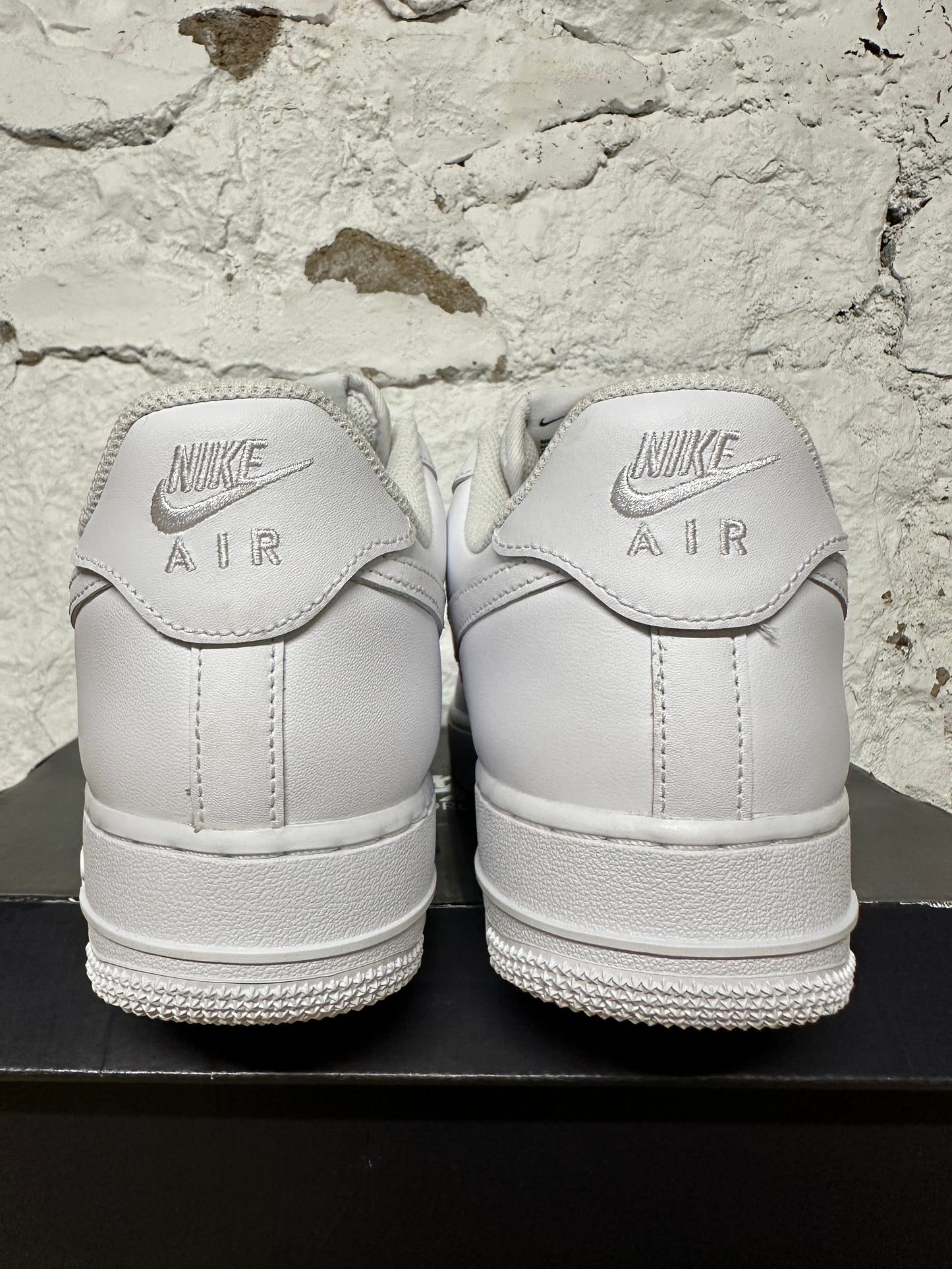 Nike Air Force 1 Low Flyease White Sz 8 DS