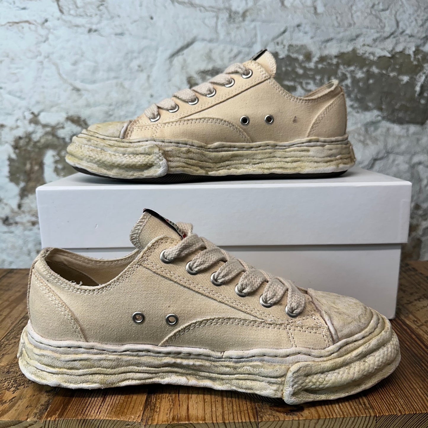 Maison Mihara Peterson 23 Vintage Beige Sneaker Sz 10 (43)