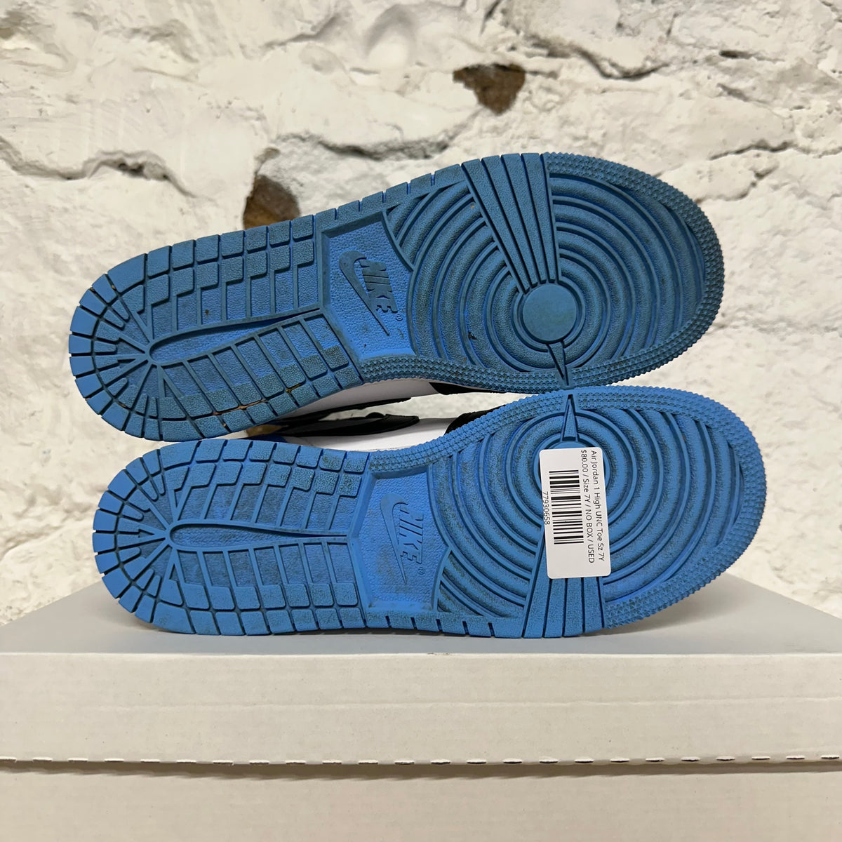Air Jordan 1 High UNC Toe Sz 7Y