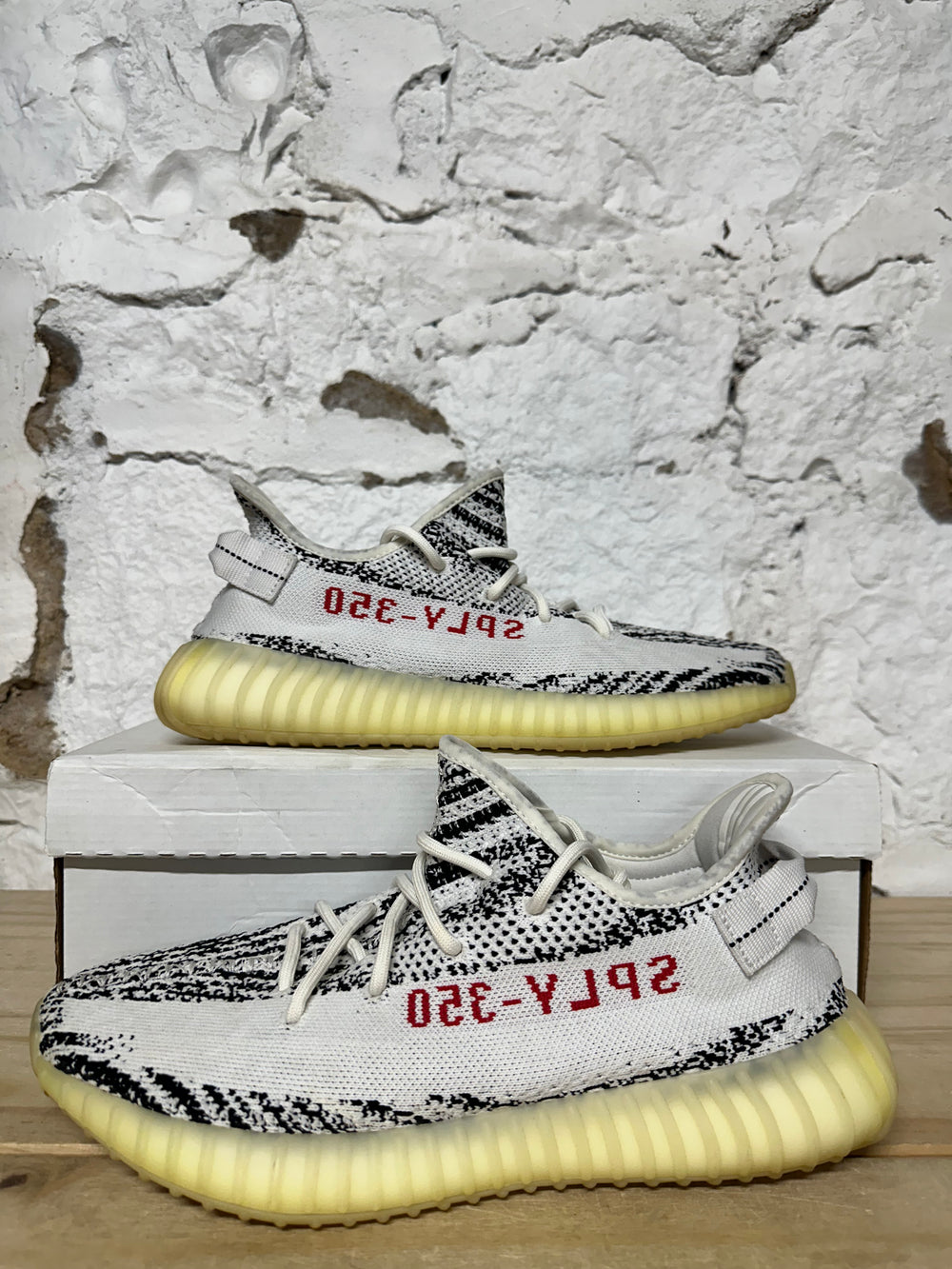 Yeezy 350 V2 Zebra Sz 10.5