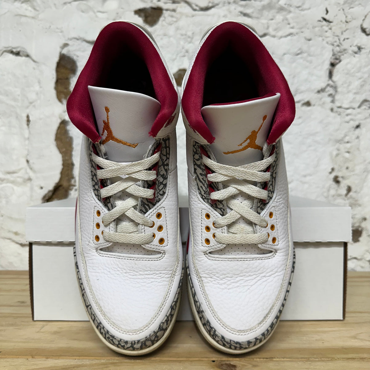 Air Jordan 3 Cardinal Sz 9.5