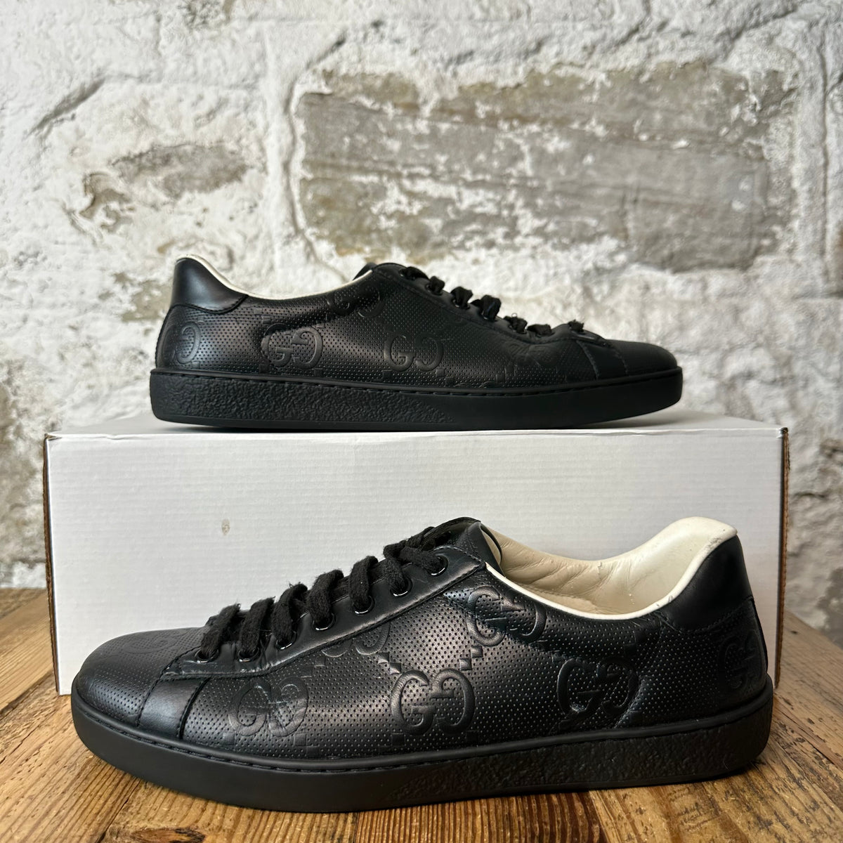 Gucci Black GG Embossed Monogram Ace Sneaker Sz 7