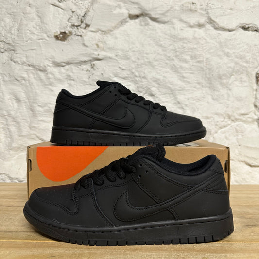 Nike SB Dunk Low Triple Black Sz 9 DS