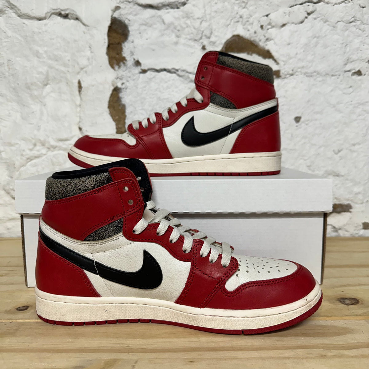 Air Jordan 1 High Chicago Lost and Found Sz 8.5