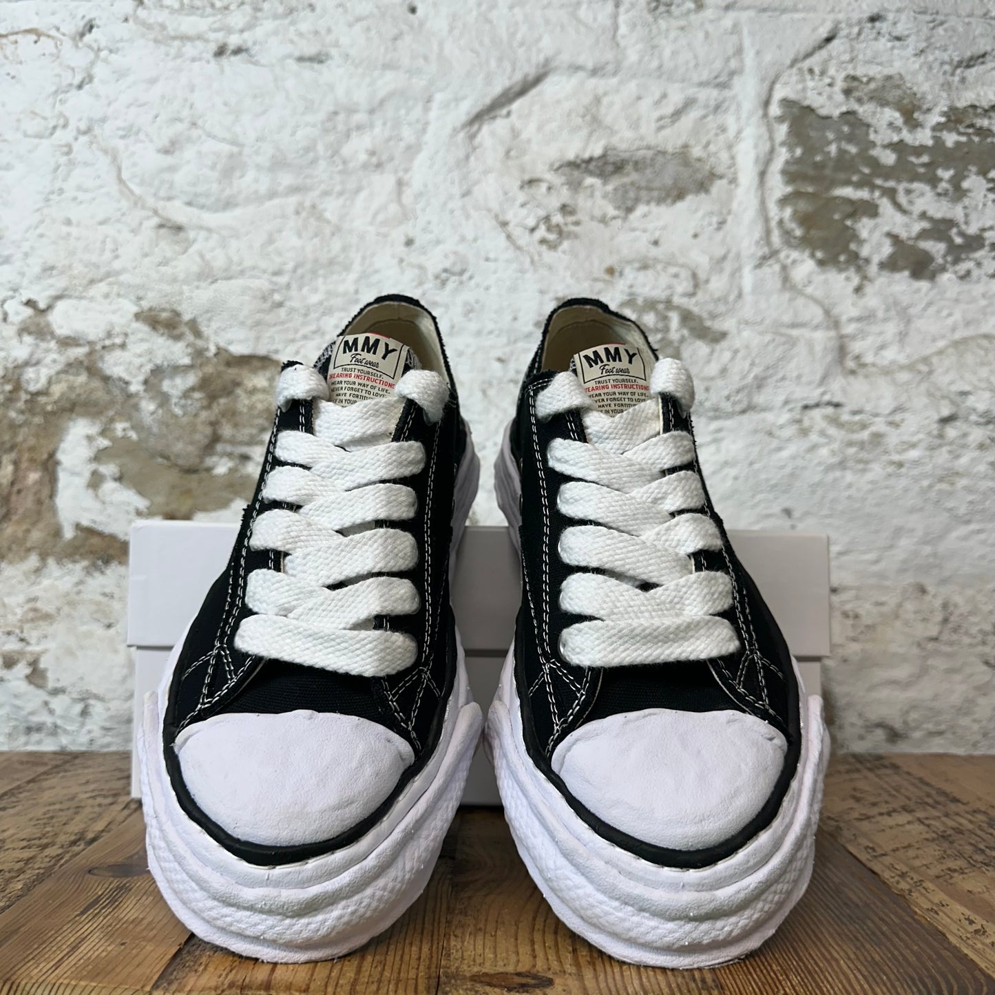 Maison Mihara Black White Peterson 23 Sneaker Sz 7 (40)