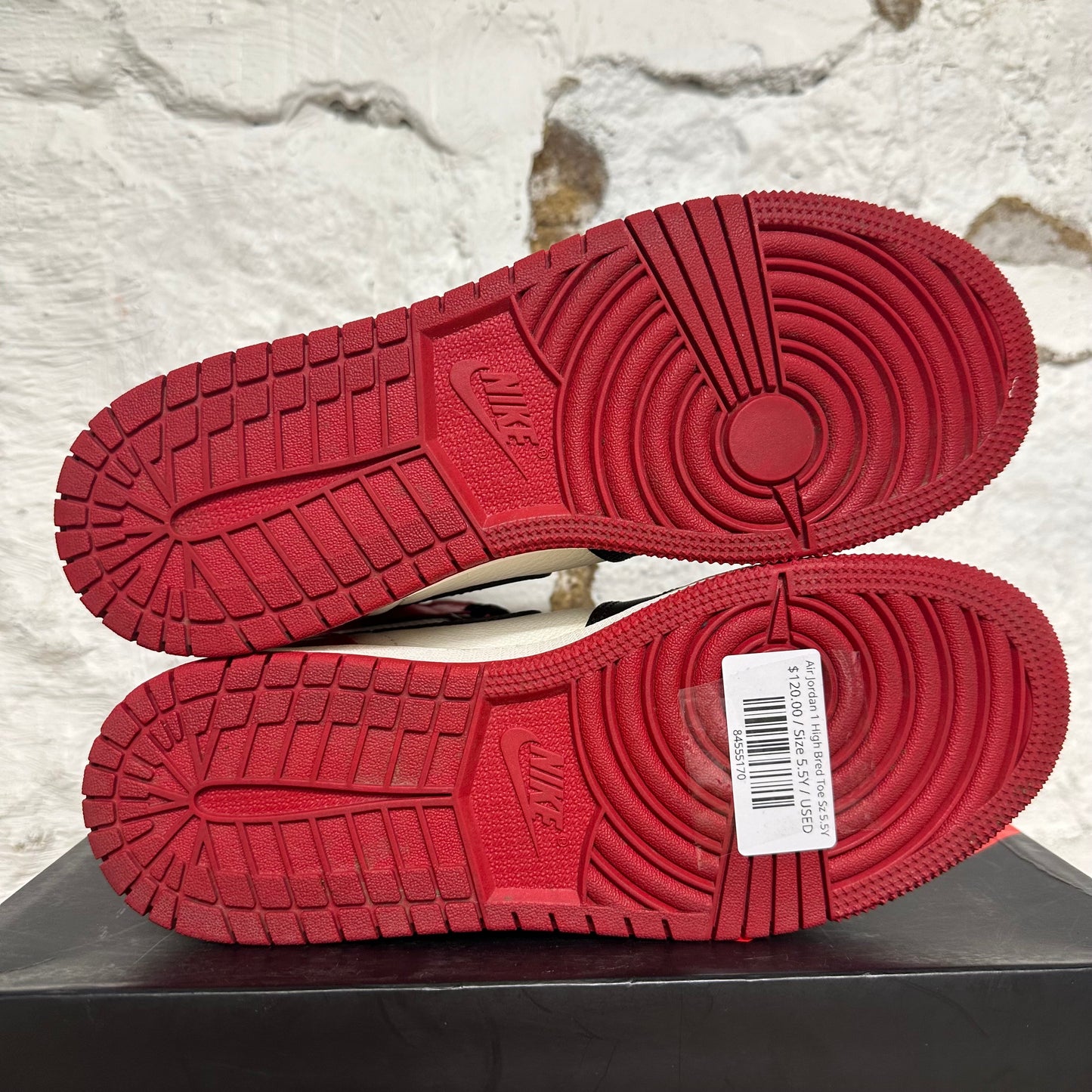 Air Jordan 1 High Bred Toe Sz 5.5Y
