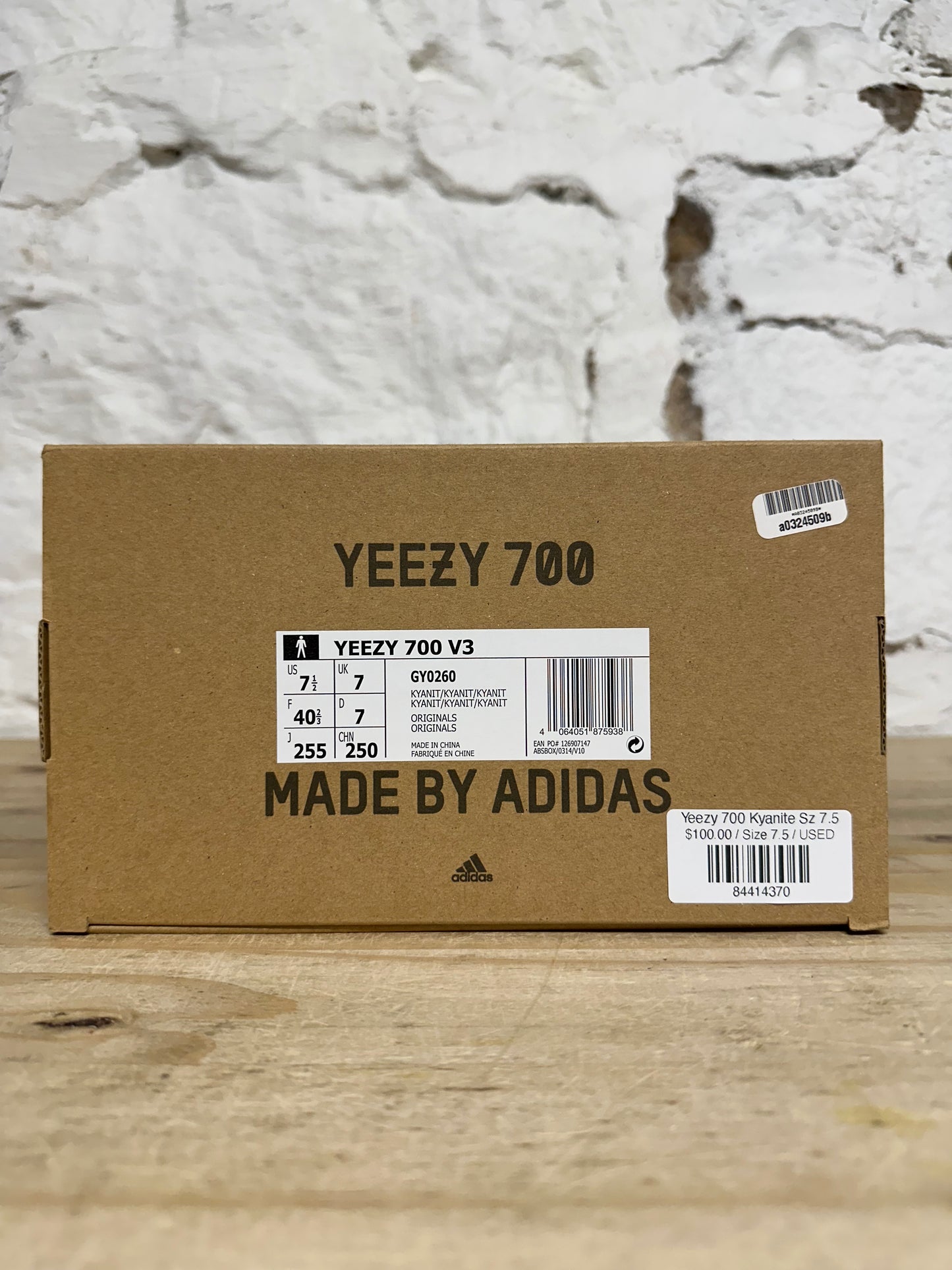 Yeezy 700 Kyanite Sz 7.5