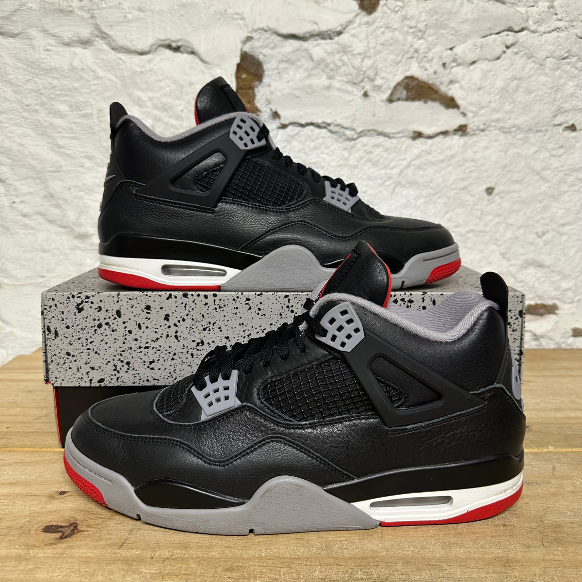 Air Jordan 4 Bred Reimagined Sz 13