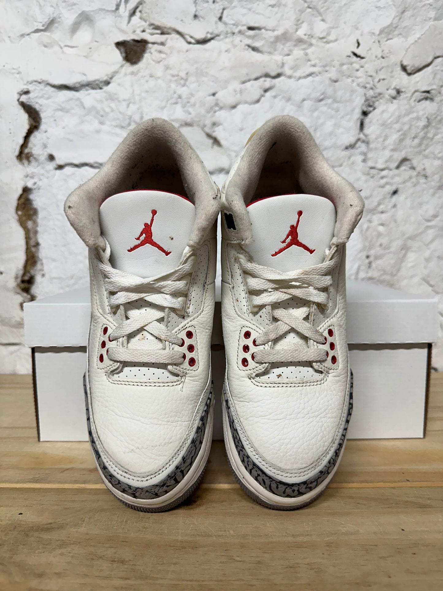 Air Jordan 3 Reimagined Sz 5.5Y