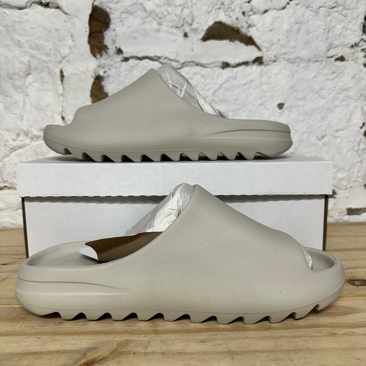 Yeezy Slide 01 Cream Sz 13 DS