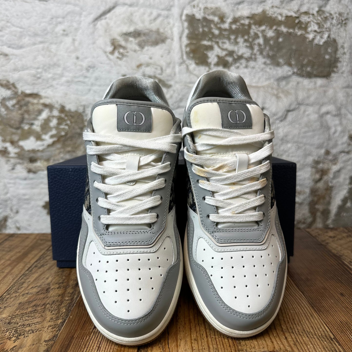 Dior B27 Oblique Grey White Sneaker Sz 7 (40)