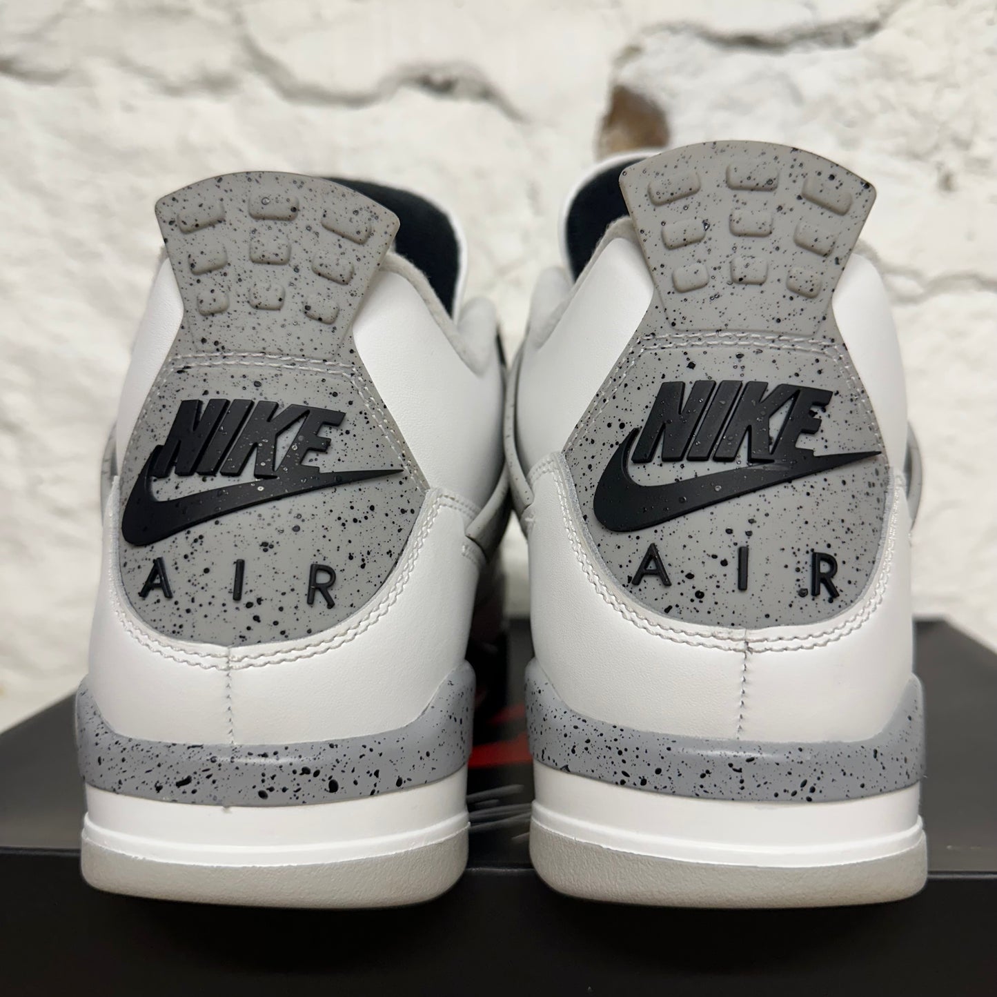 Air Jordan 4 White Cement Sz 10
