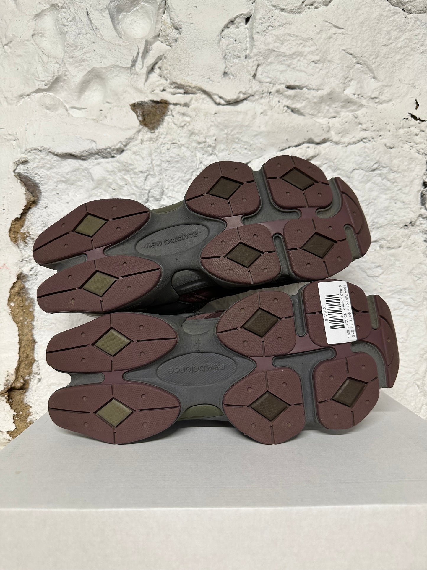 New Balance 9060 Truffle Sz 9