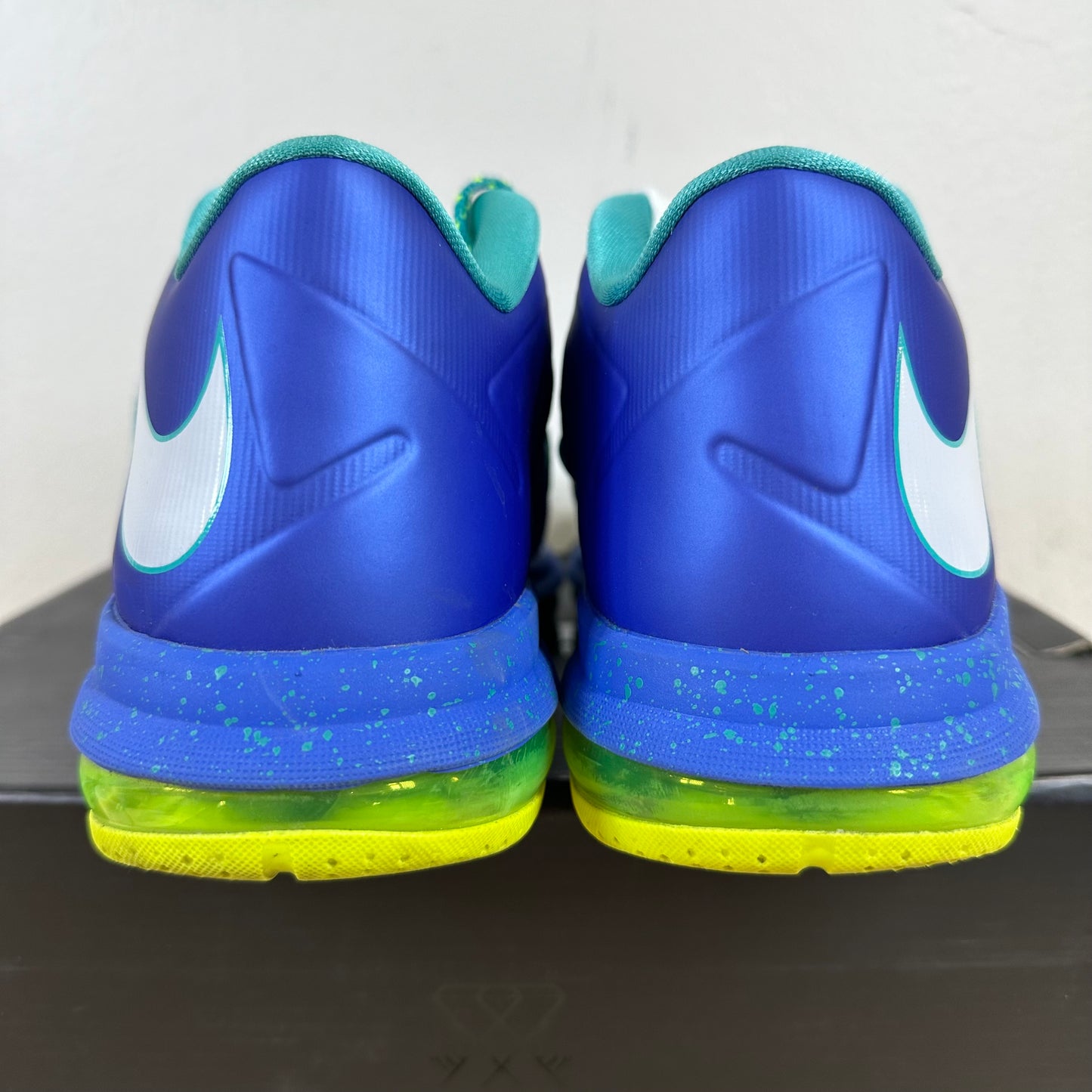 Nike Air Max LeBron 10 Low Sprite Sz 9