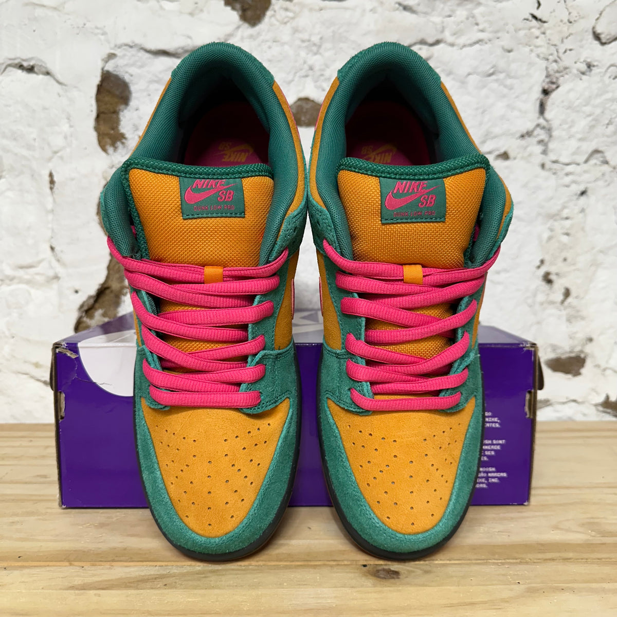 Nike SB Dunk Low Green Noise Watermelon Sz 12 DS
