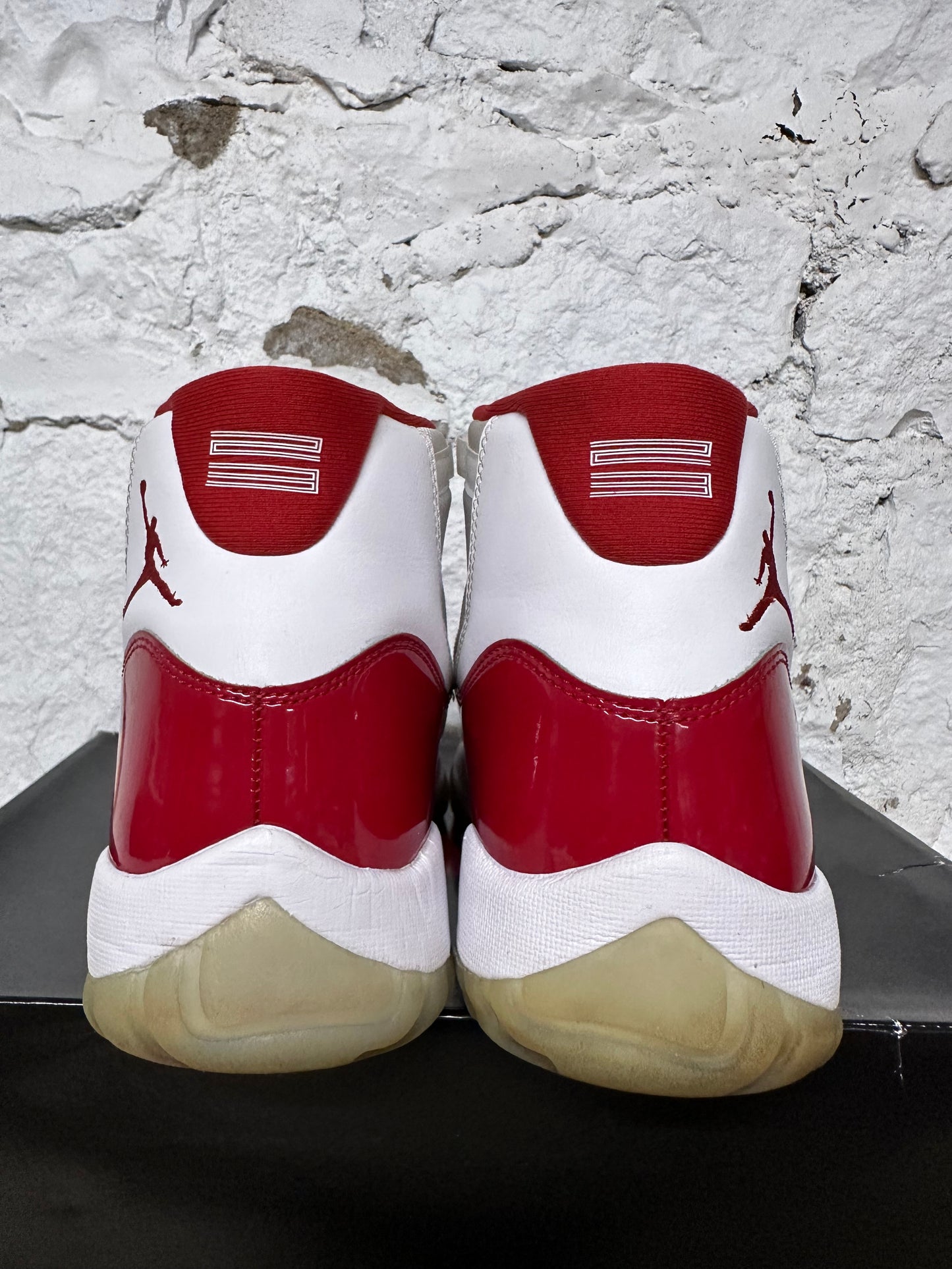 Air Jordan 11 High Cherry Sz 11