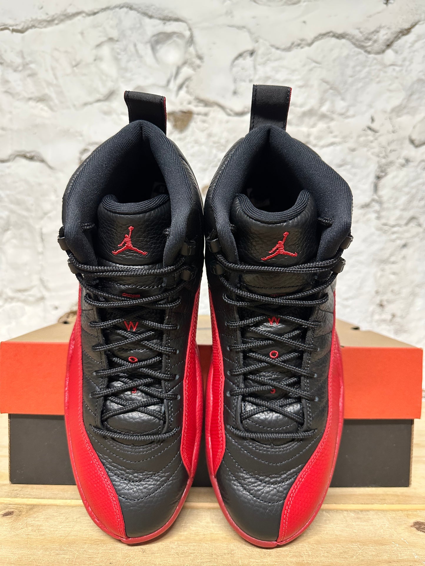 Air Jordan 12 Flu Game Sz 10