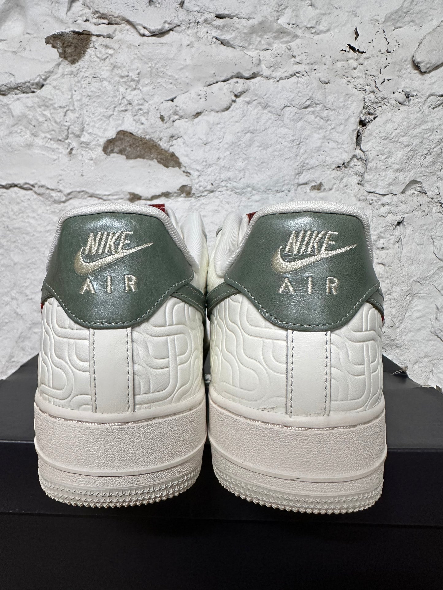 Nike Air Force 1 Low Year Of the Snake Sz 11.5 DS