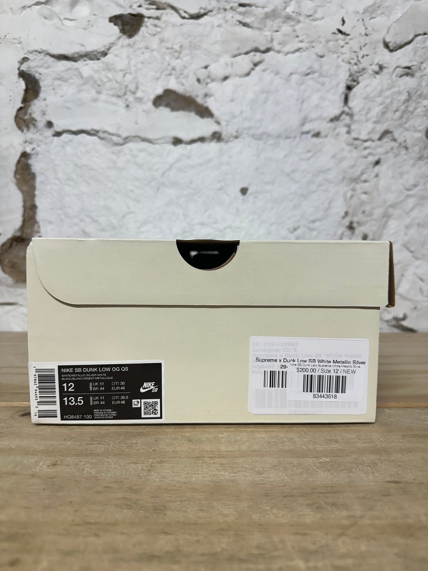 Nike SB Dunk Low Supreme White Metallic Silver Sz 12 DS