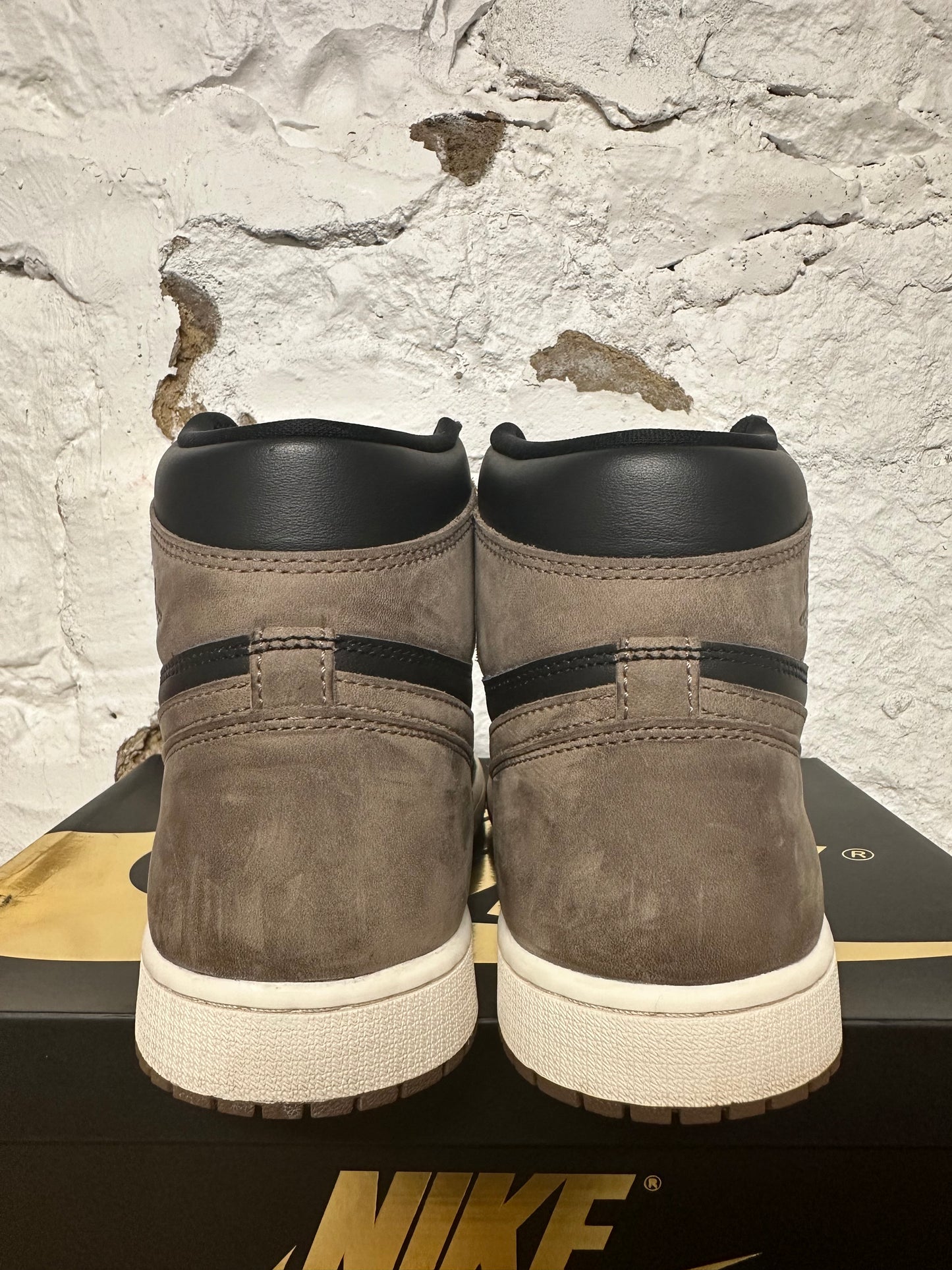 Air Jordan 1 High Palomino Sz 11.5