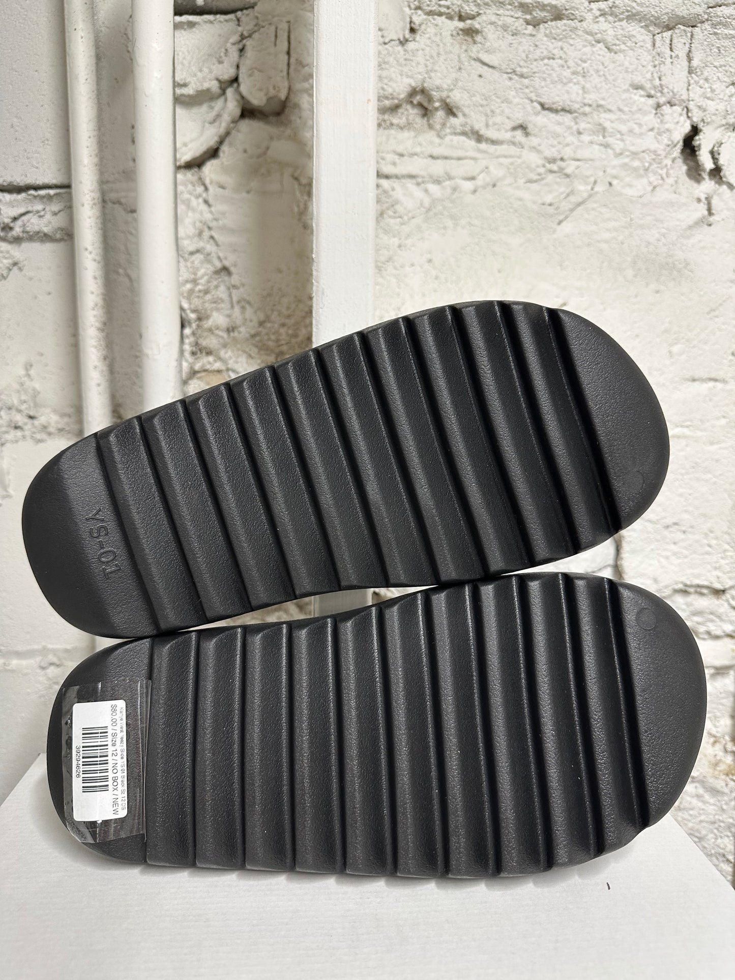 Kanye West Yeezy Slide YS 01 Black Sz 12 DS