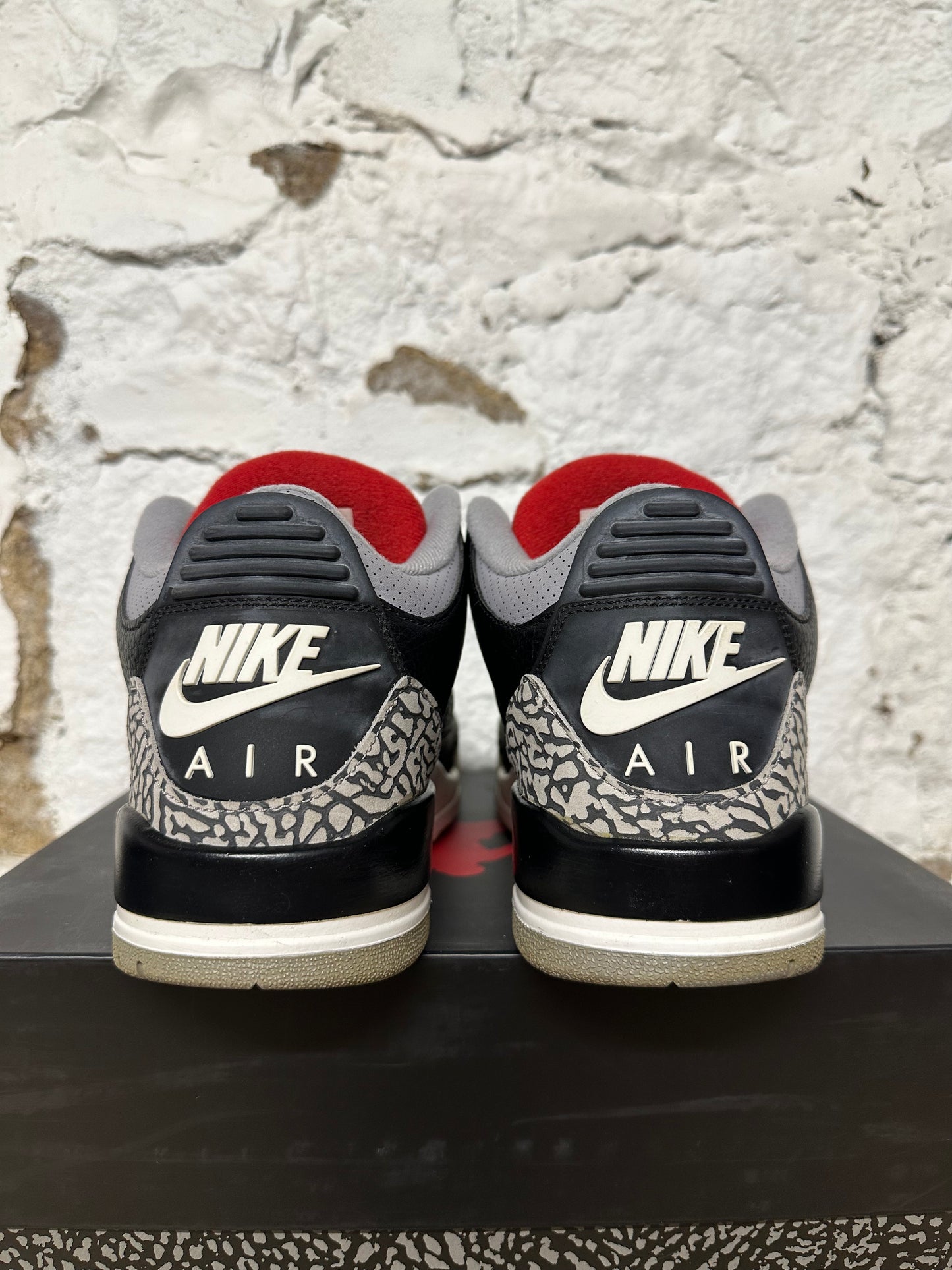 Air Jordan 3 Black Cement (2018) Sz 9.5