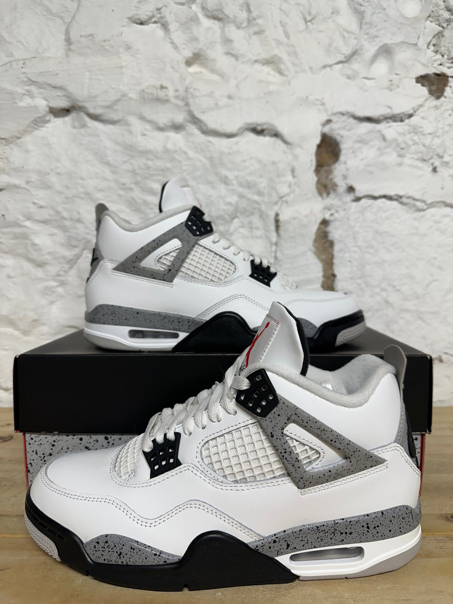 Air Jordan 4 White Cement Sz 8