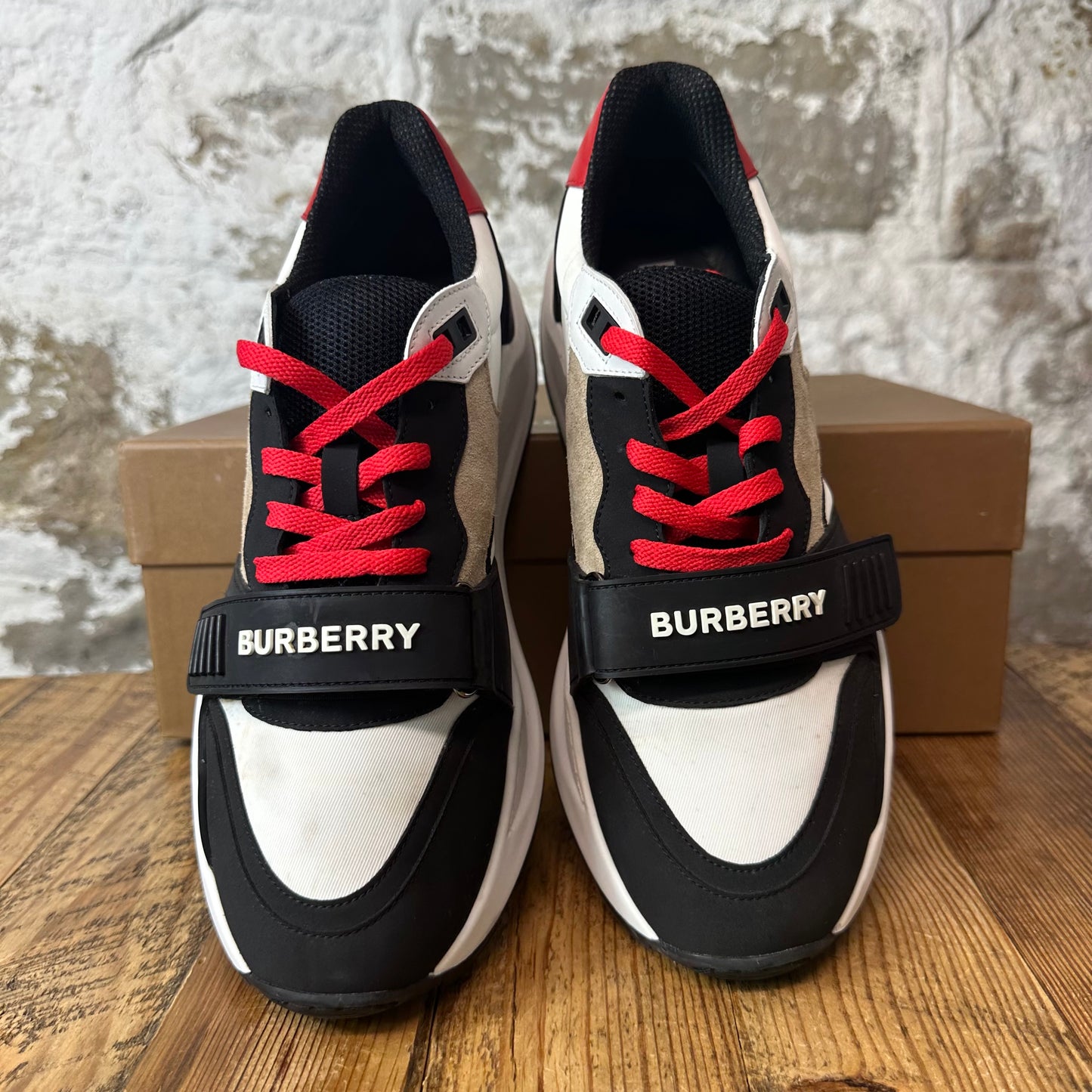 Burberry Ramsey Red Black White Sneaker Sz 9 (42)