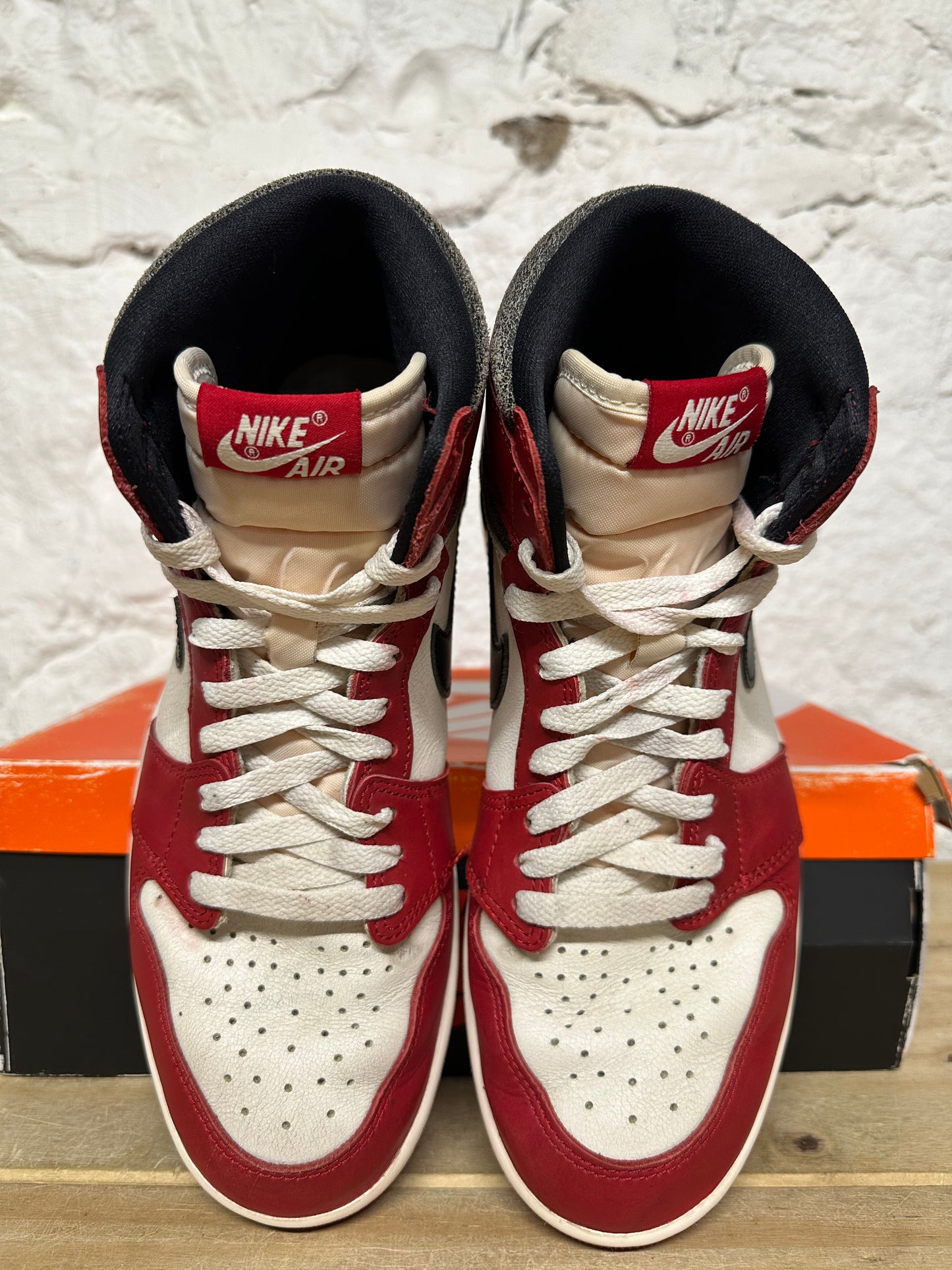 Air Jordan 1 High Chicago Lost And Found Sz 9.5