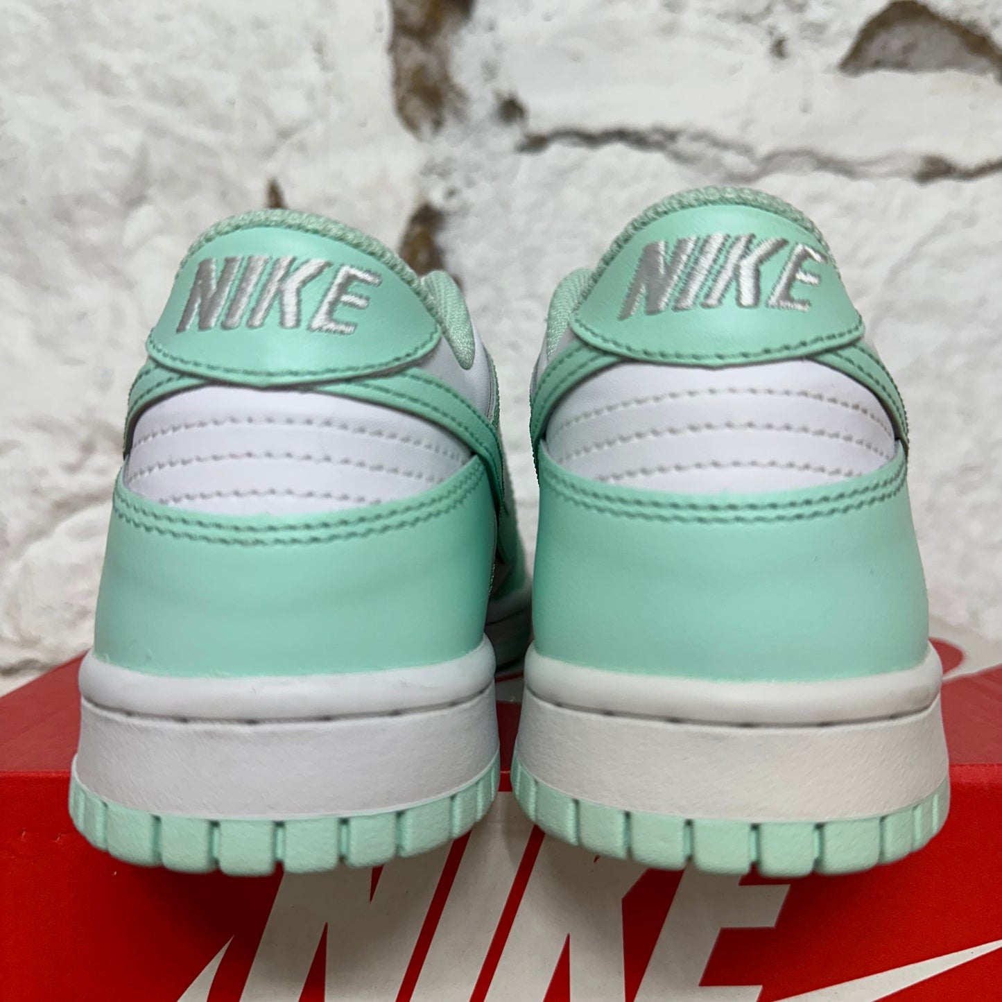 Nike Dunk Low Mint Foam Sz 5Y DS