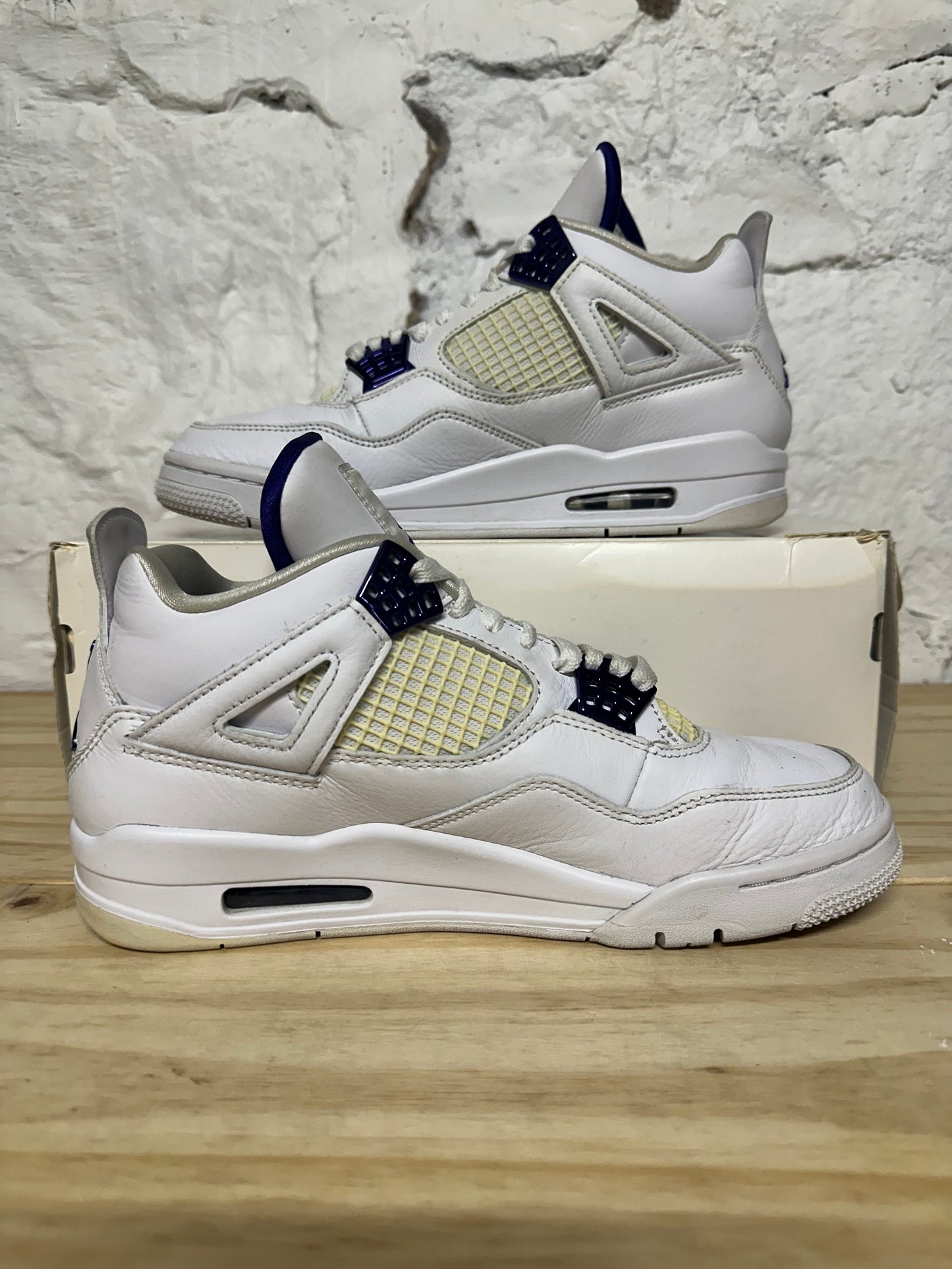 Air Jordan 4 Metallic Purple Sz 8