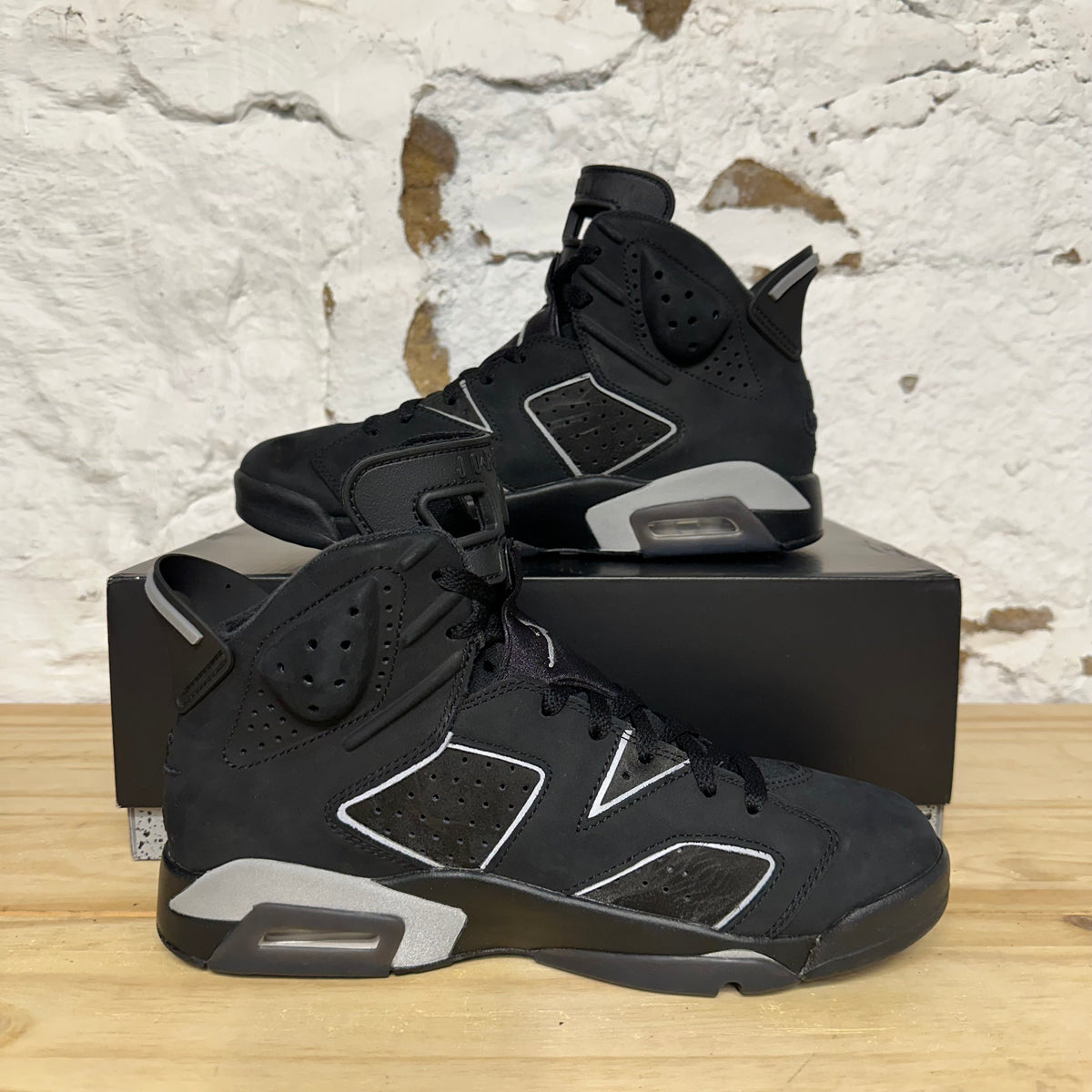 Air Jordan 6 Cap and Gown Sz 8.5