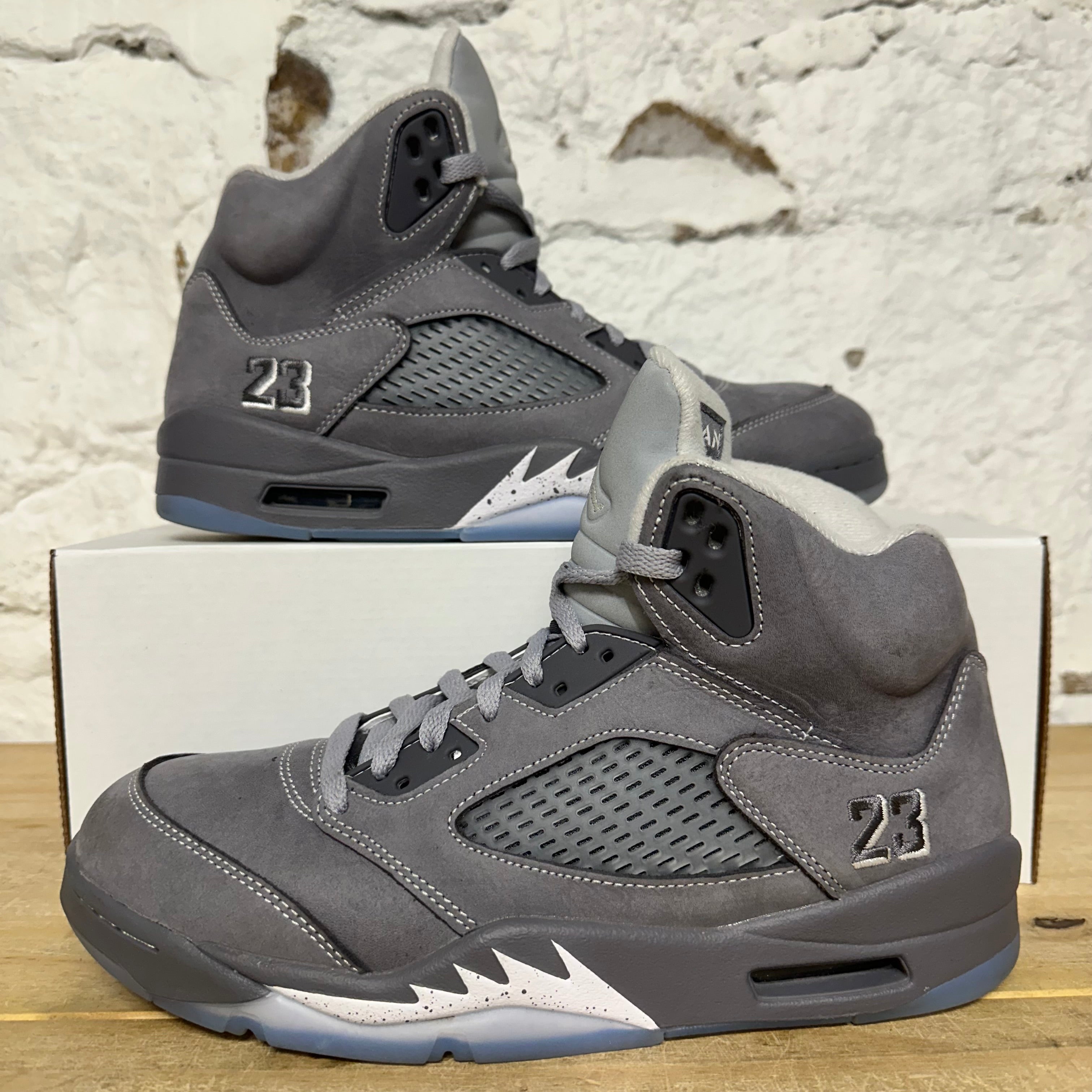 Air Jordan 5 Wolf Grey (2026) Sz 9