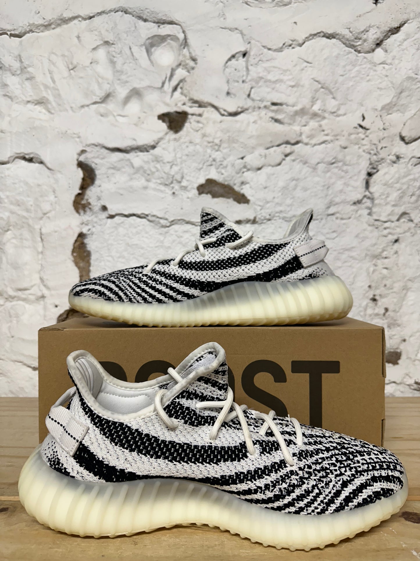 Yeezy 350 Zebra Sz 10