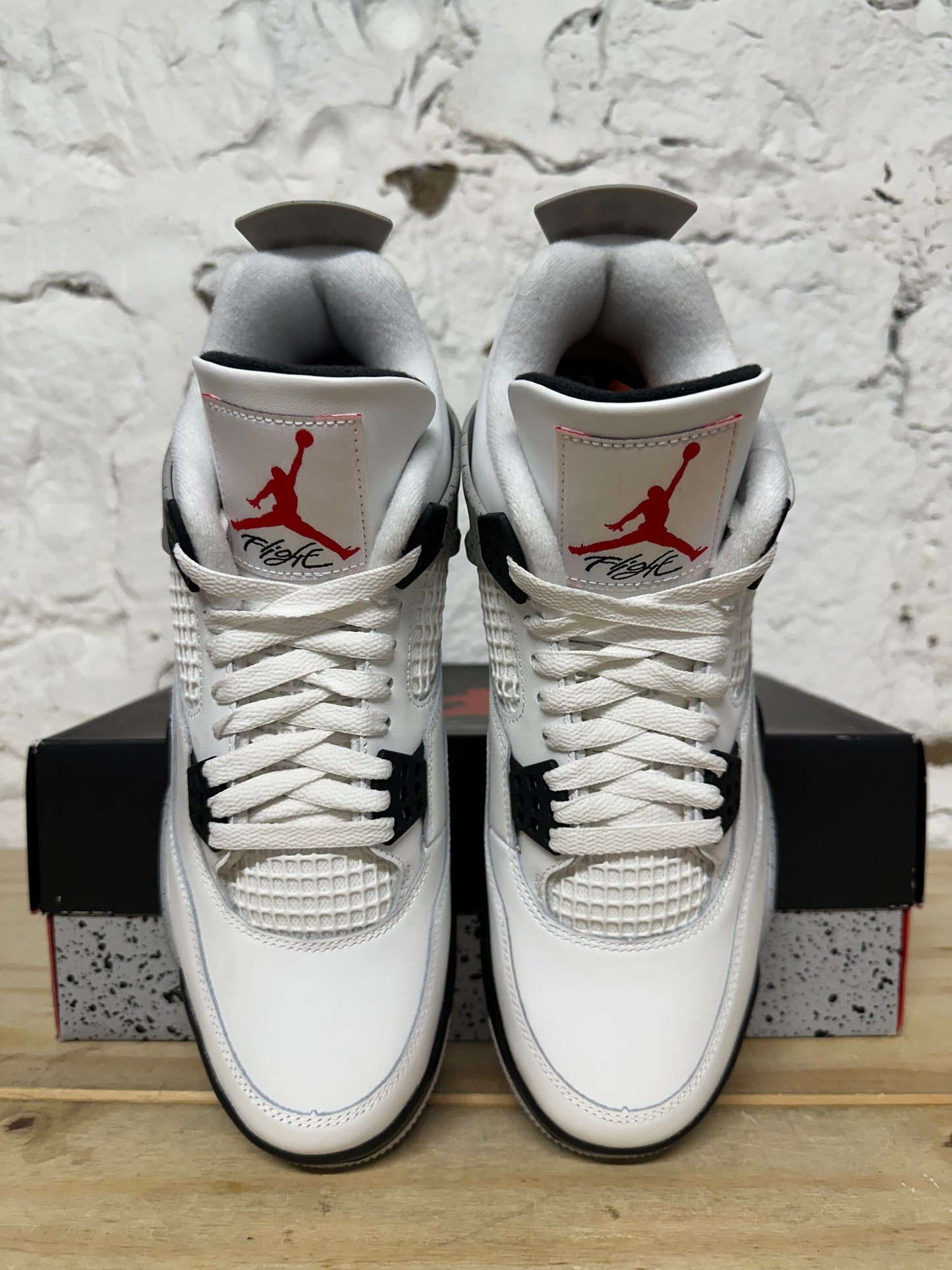 Air Jordan 4 White Cement Sz 9.5 DS