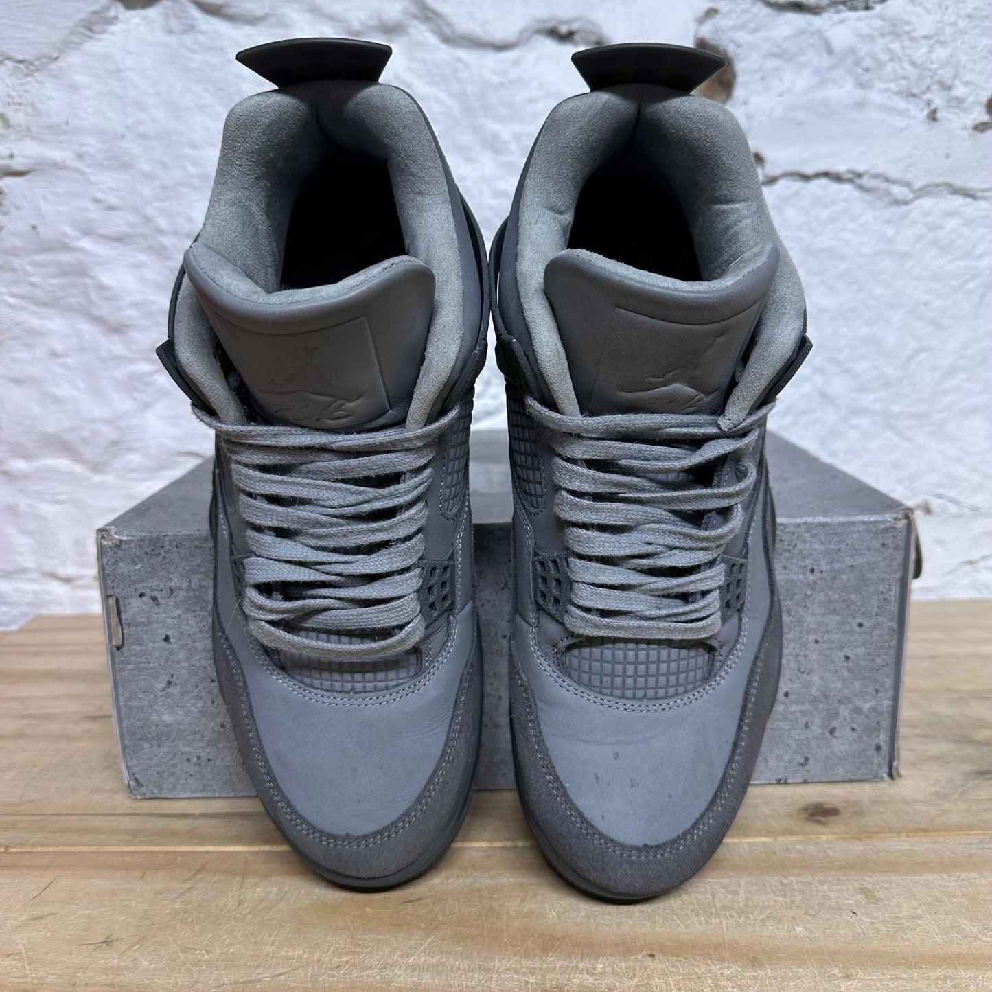 Air Jordan 4 Wet Cement Sz 9.5