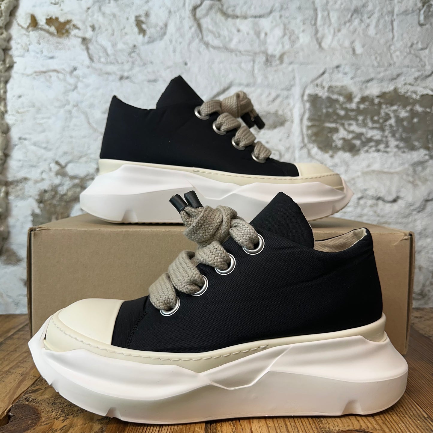 Rick Owens Abstract Jumbo Lace Black Milk Sneaker Sz 9.5 (42.5)