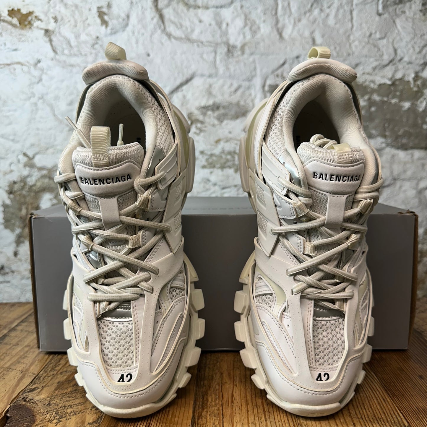 Balenciaga Track Runner Triple White Sneaker Sz 9 (42)